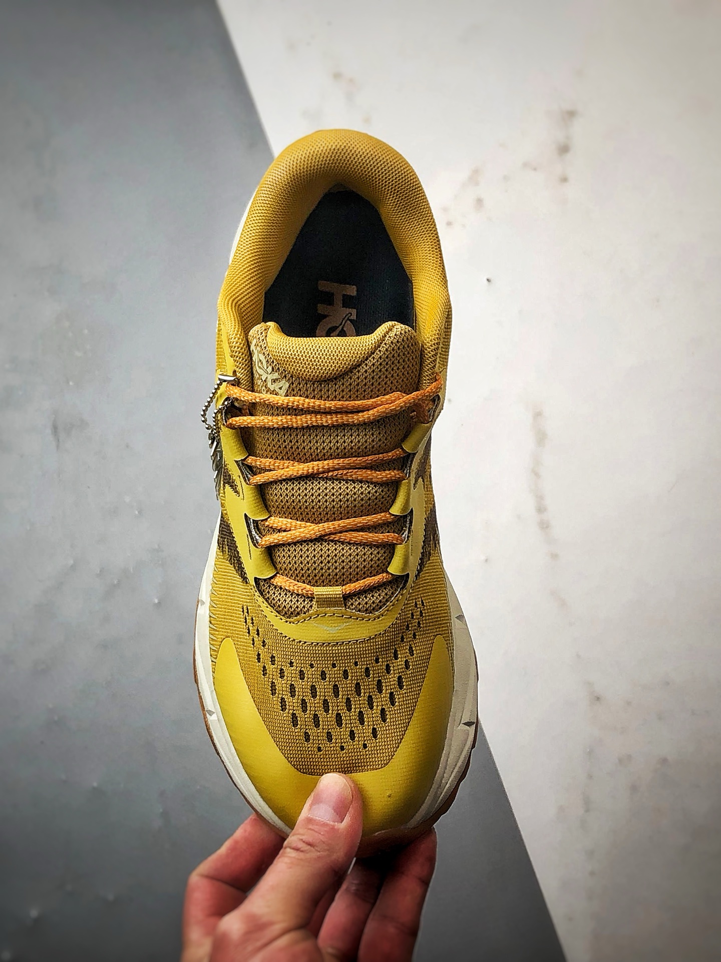 Hoka One One Skyline-Float X 棕黄 天际线户外功能休闲徒步鞋  1153350-GLDO