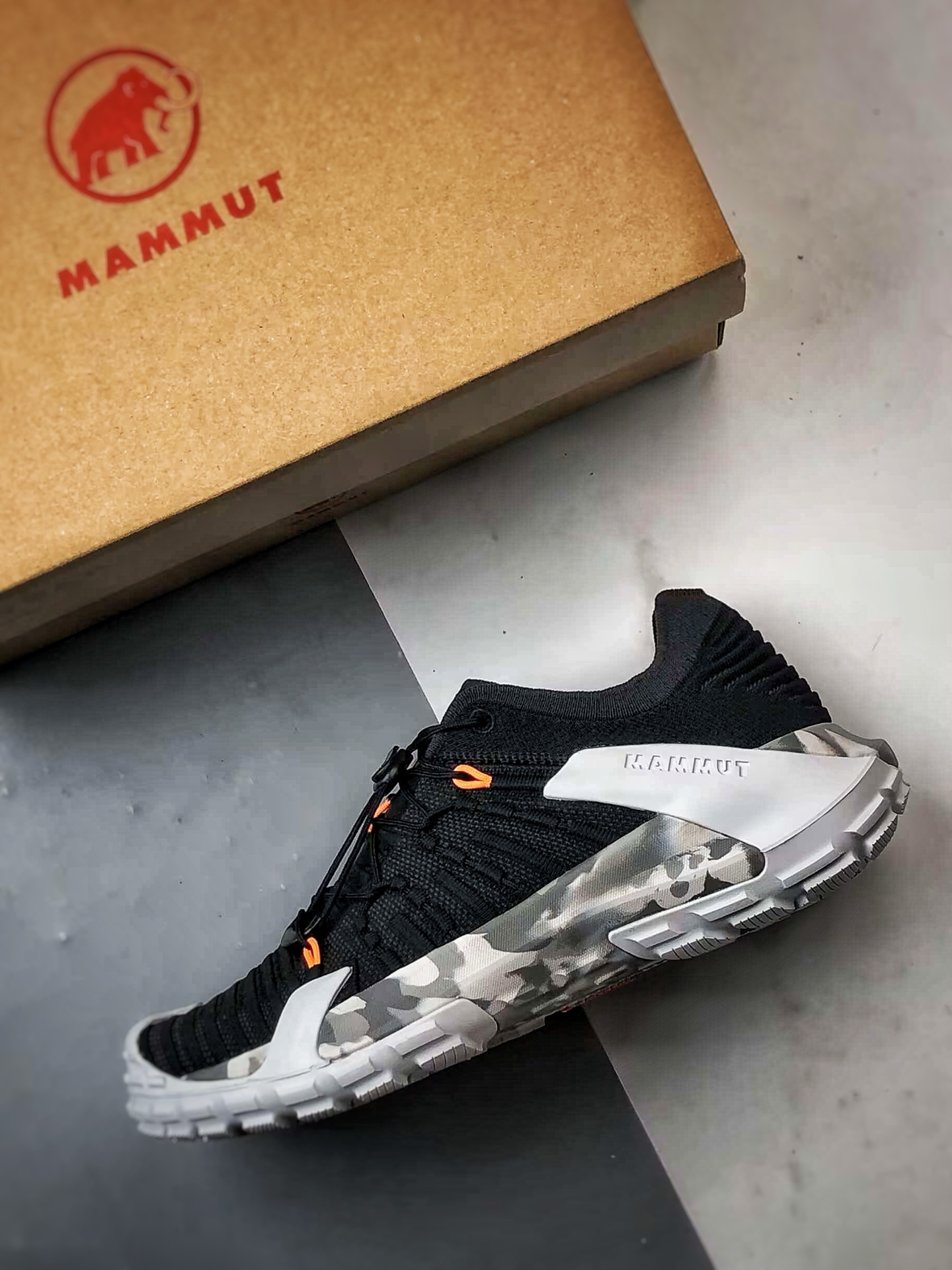 Mammut猛犸象 Hueco Knit 2 黑白灰 市面首发#Mammut猛犸象Hueco系列多功能登山靴