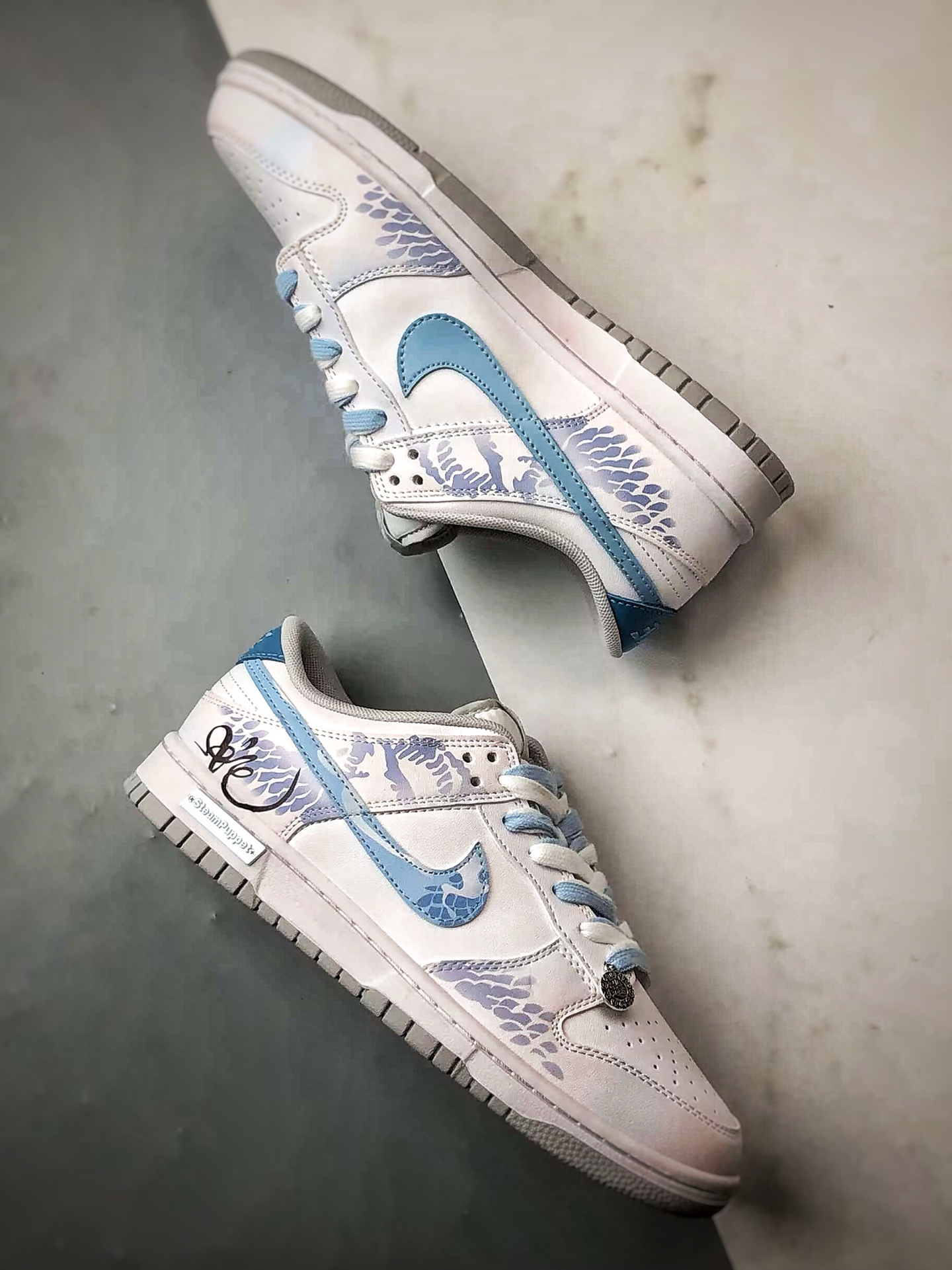 【定制球鞋】NK Dunk Retro CNY 蛇年 灵蛇之珠 白蓝 低帮休闲运动板鞋  DD1391-103