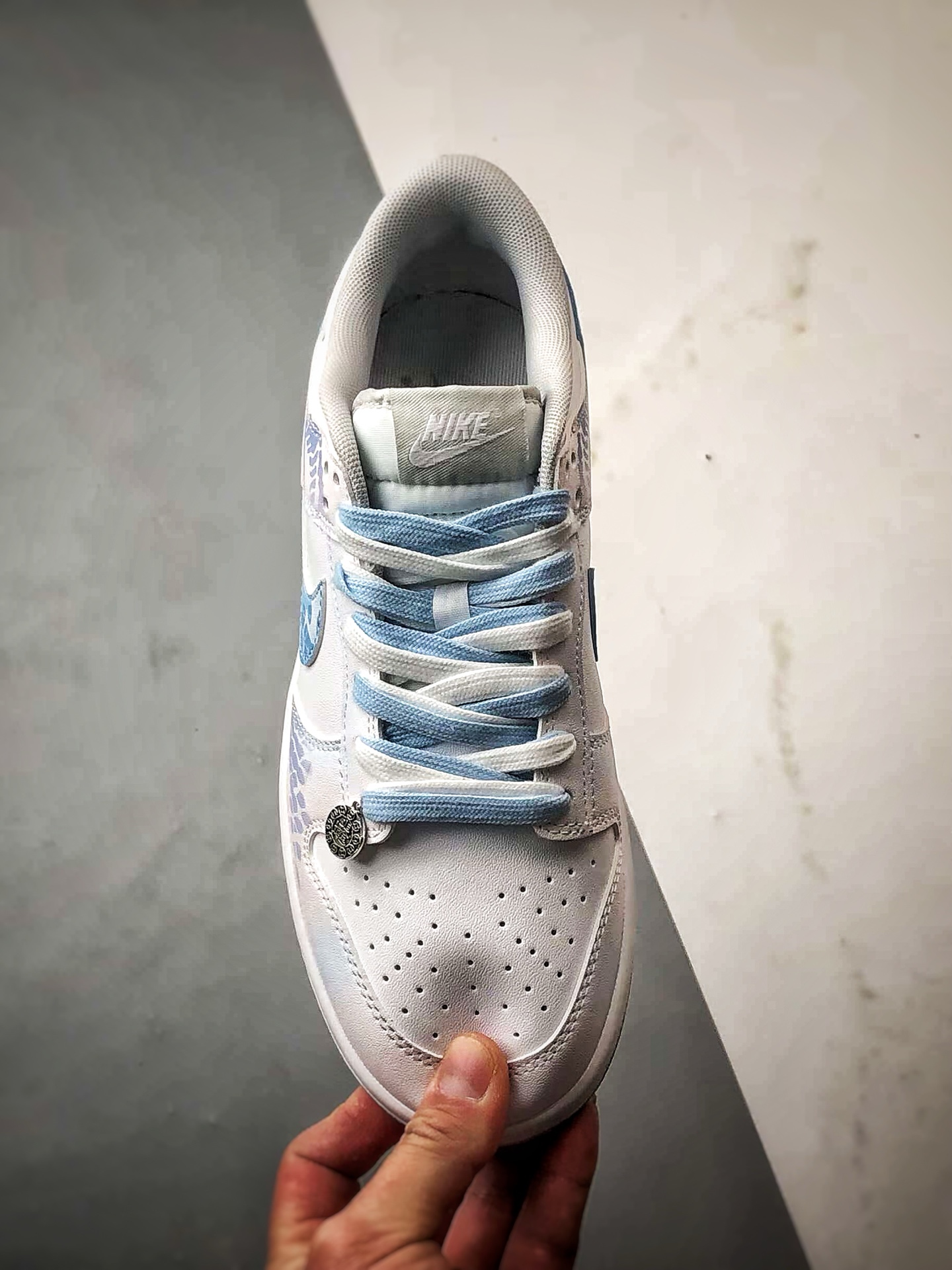 【定制球鞋】NK Dunk Retro CNY 蛇年 灵蛇之珠 白蓝 低帮休闲运动板鞋  DD1391-103