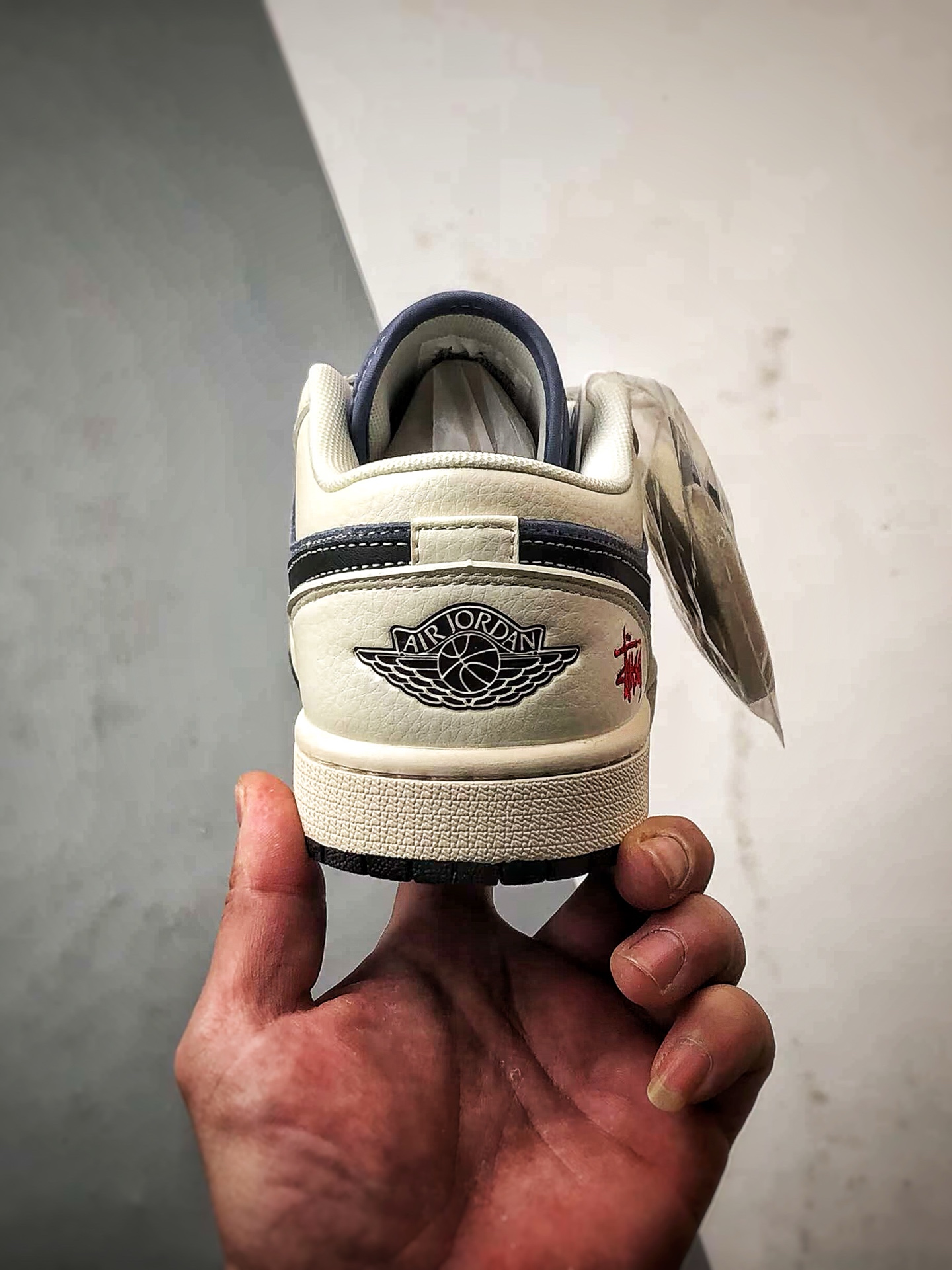 Air Jordan 1 Low OG ”高端定制” 斯图西灰蓝黑钩  XX3318-517