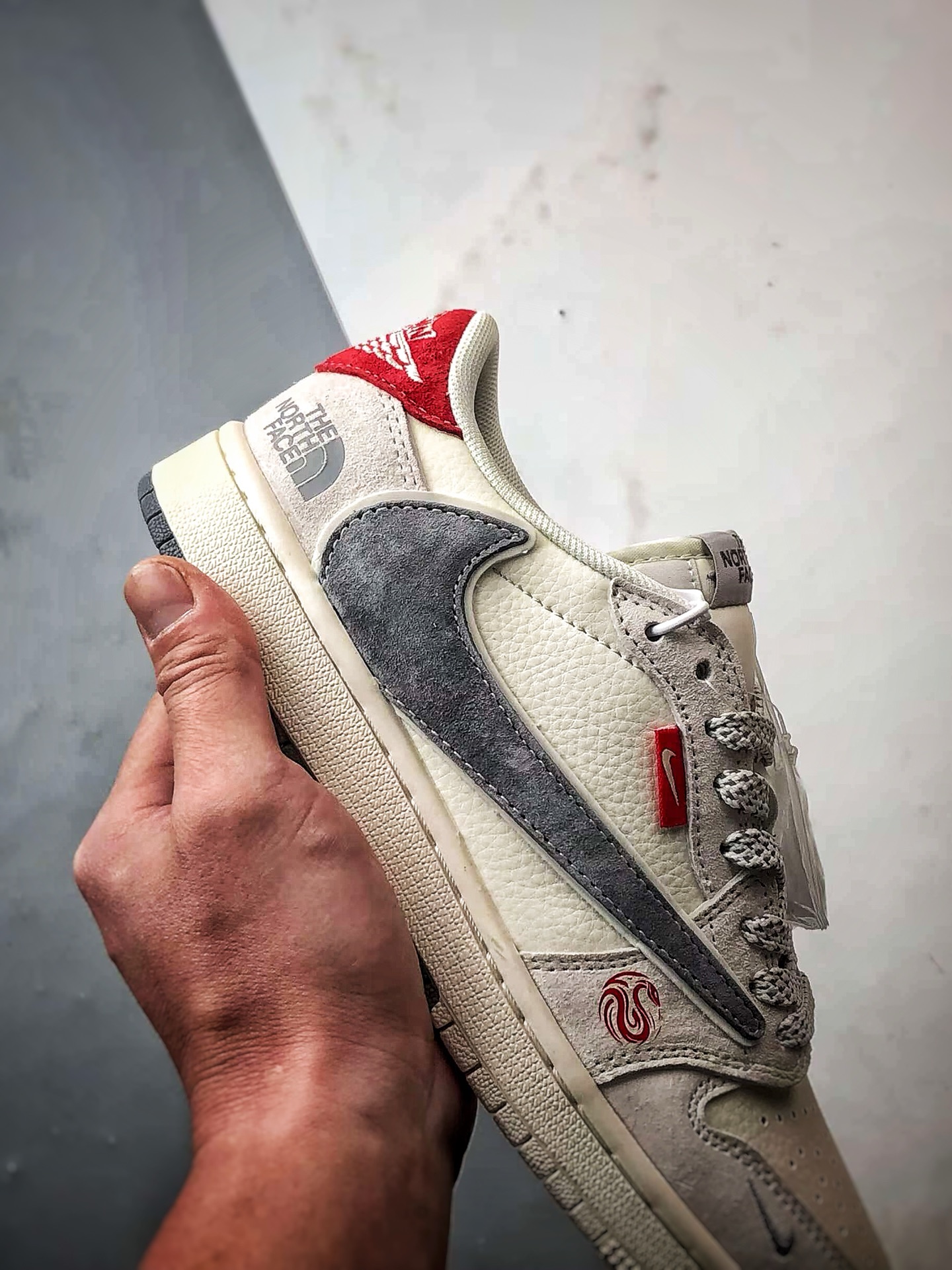 Air Jordan 1 Low OG ”高端定制” 北面蛇年米白灰倒钩  SJ2068-145