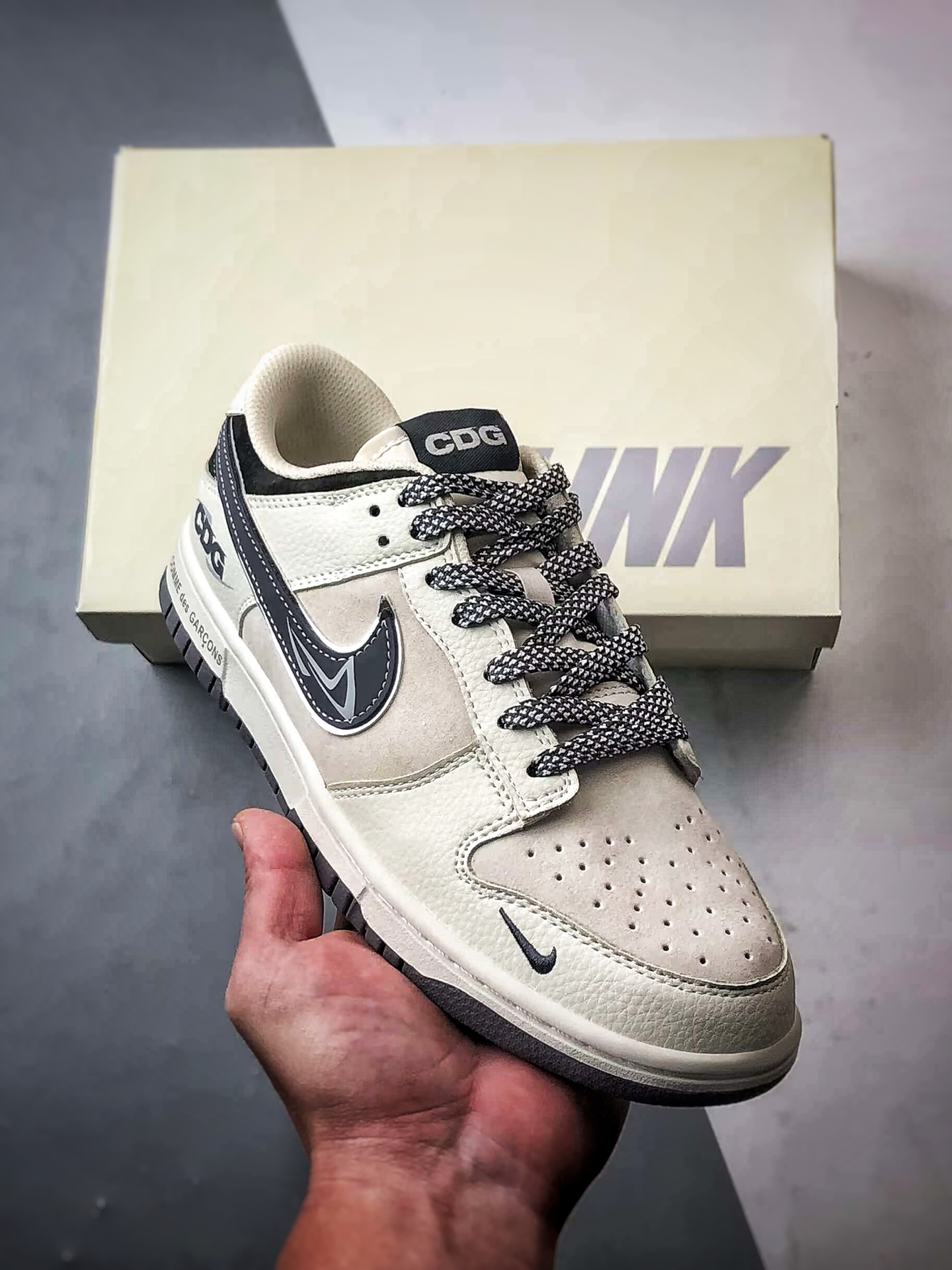 NK Dunk Low Retro ”DIY高端定制” 川久保玲米白深灰反光钩 低帮休闲运动板鞋 DJ2024-134