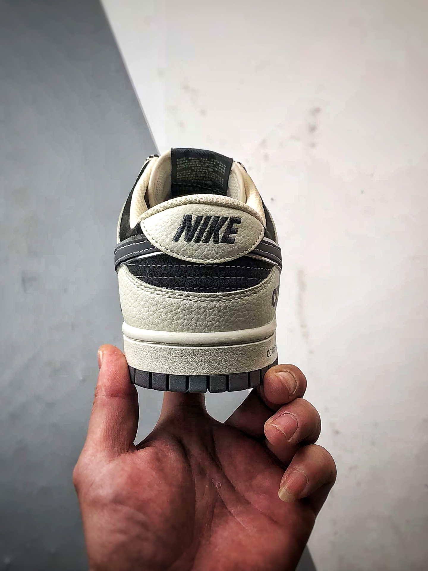 NK Dunk Low Retro ”DIY高端定制” 川久保玲米白深灰反光钩 低帮休闲运动板鞋 DJ2024-134
