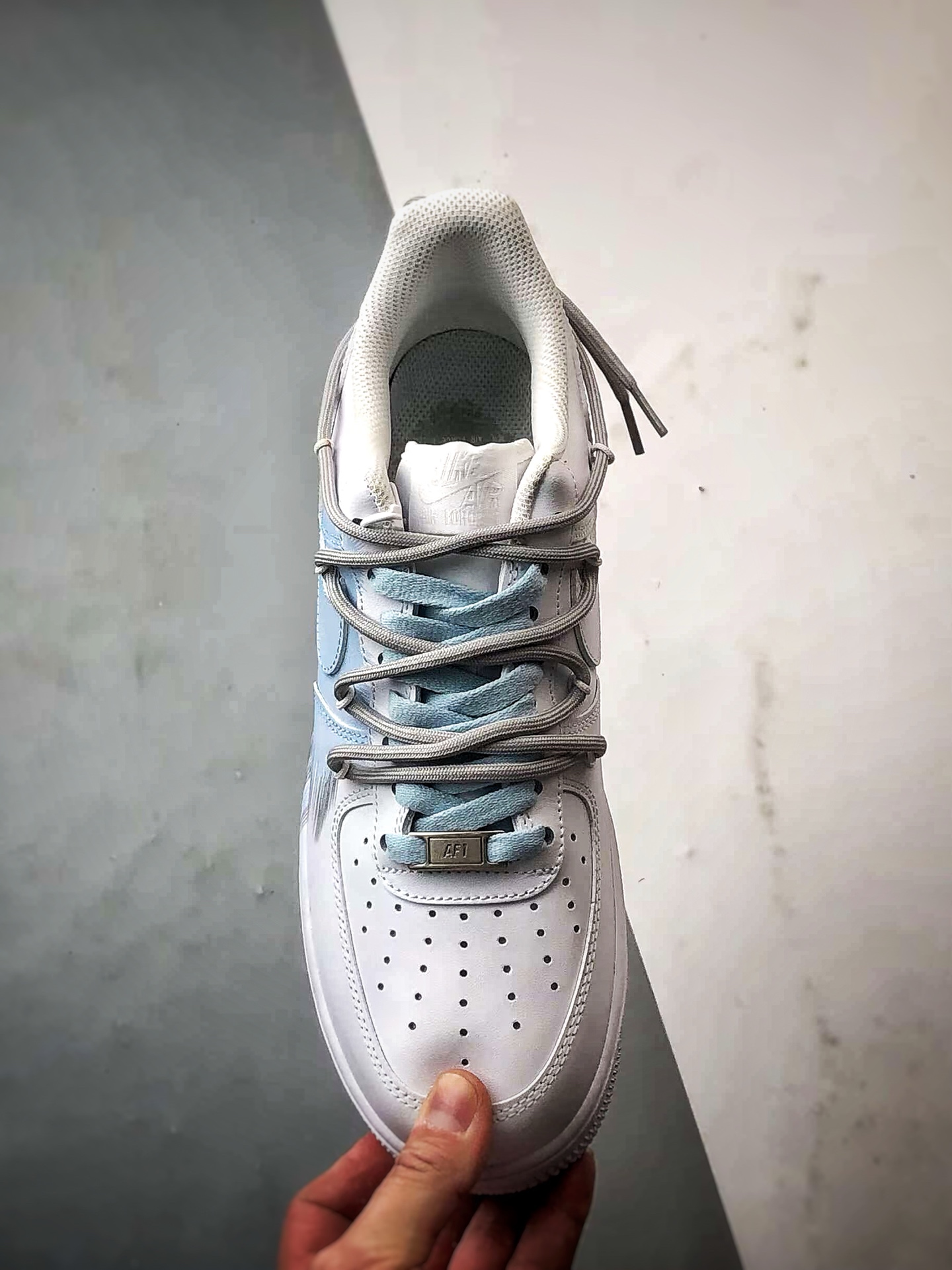 【定制球鞋】Air Force 1 Low 风暴系列 白灰蓝涂鸦解构绑带 经典休闲运动板鞋  YY2024-626
