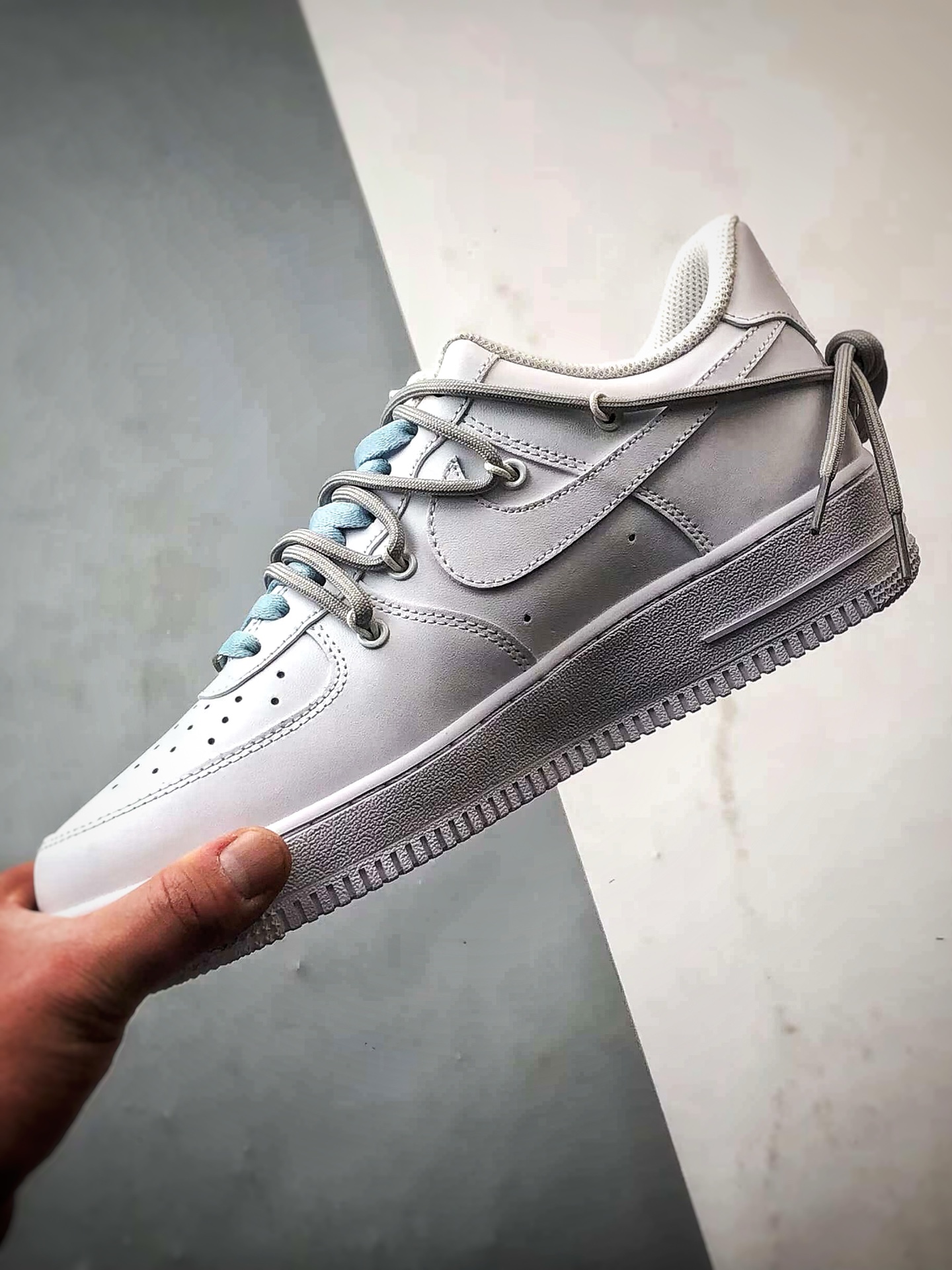 【定制球鞋】Air Force 1 Low 风暴系列 白灰蓝涂鸦解构绑带 经典休闲运动板鞋  YY2024-626