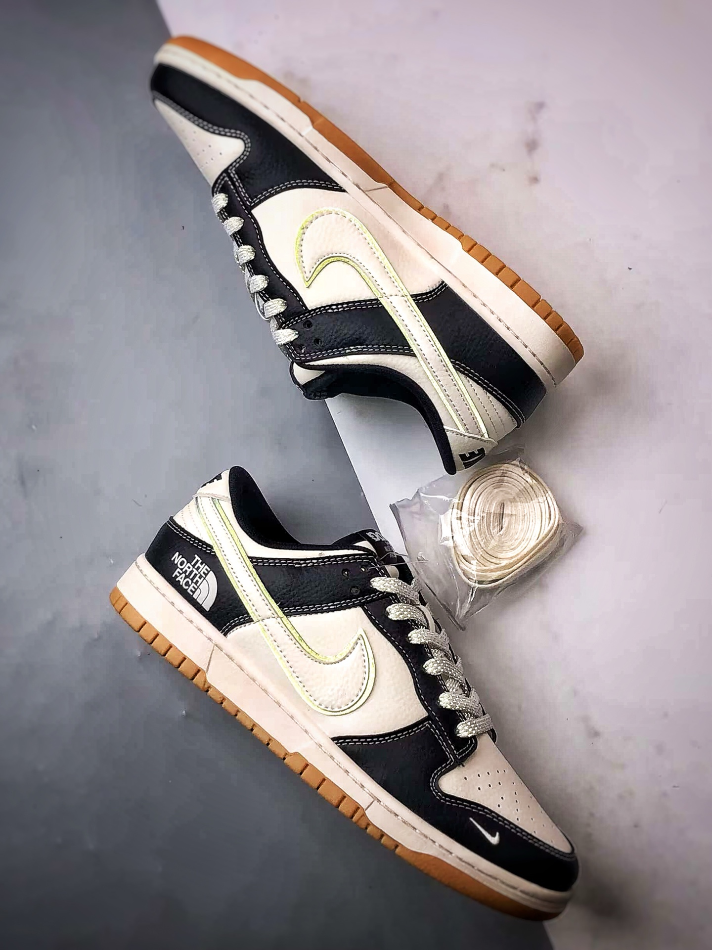 NK Dunk Low Retro ”DIY高端定制” 北面米白黑生胶底 低帮休闲运动板鞋  XX3168-119
