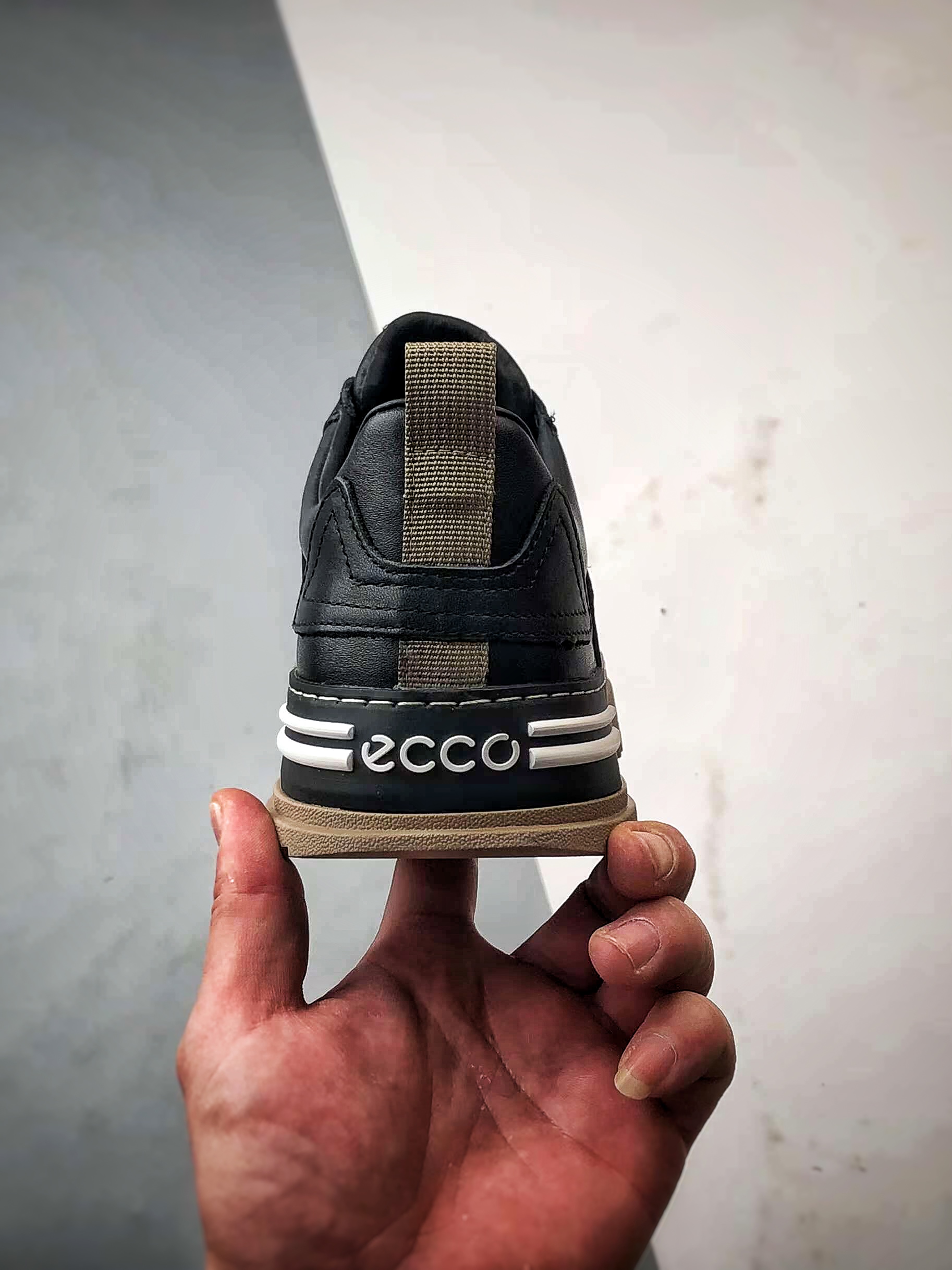 Ecco/爱步 街头ACE热销款 舒适百搭耐磨厚底休闲板鞋