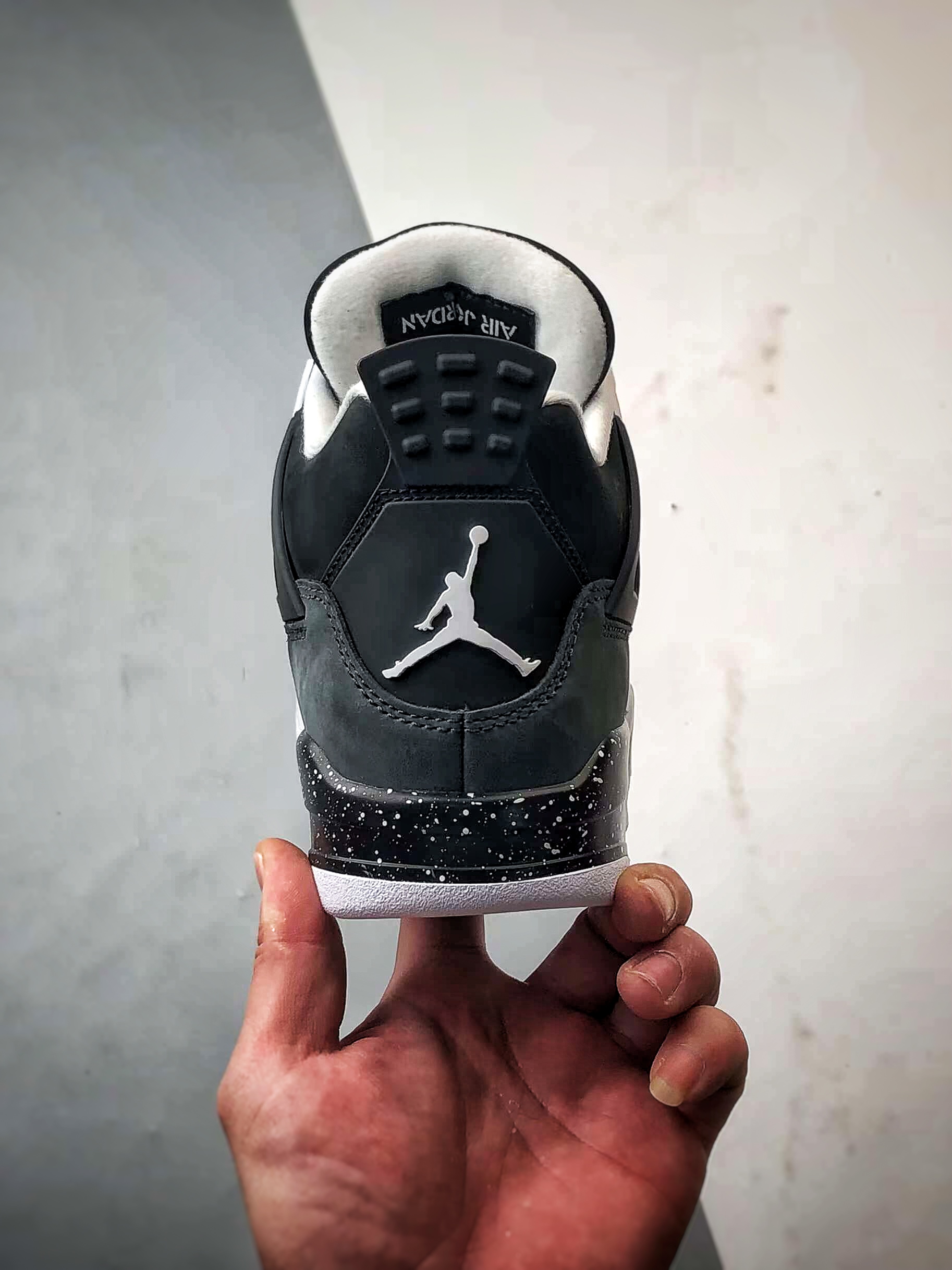 【官方纯原版本 诠释市场最强四代】 Air Jordan 4 Retro ”Fear” 恐惧黑白 FQ8138-002