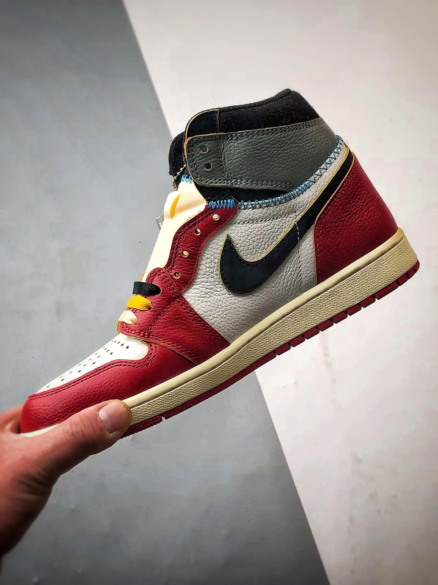 Union x Air Jordan 1 Retro High OG UN联名白红灰 HV8563-600