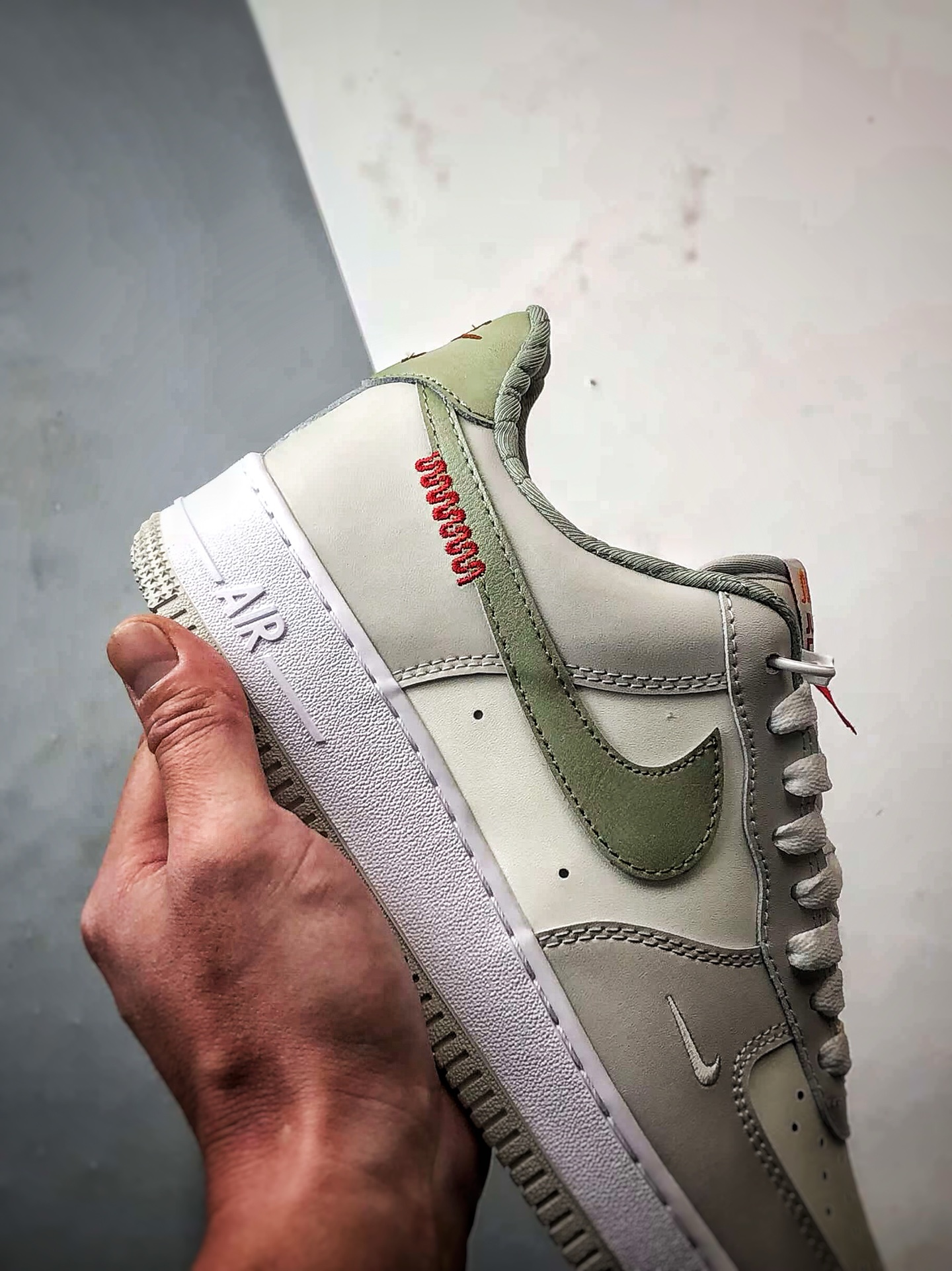 Air Force 1 Low 蛇年牛油果绿  HV6000-131