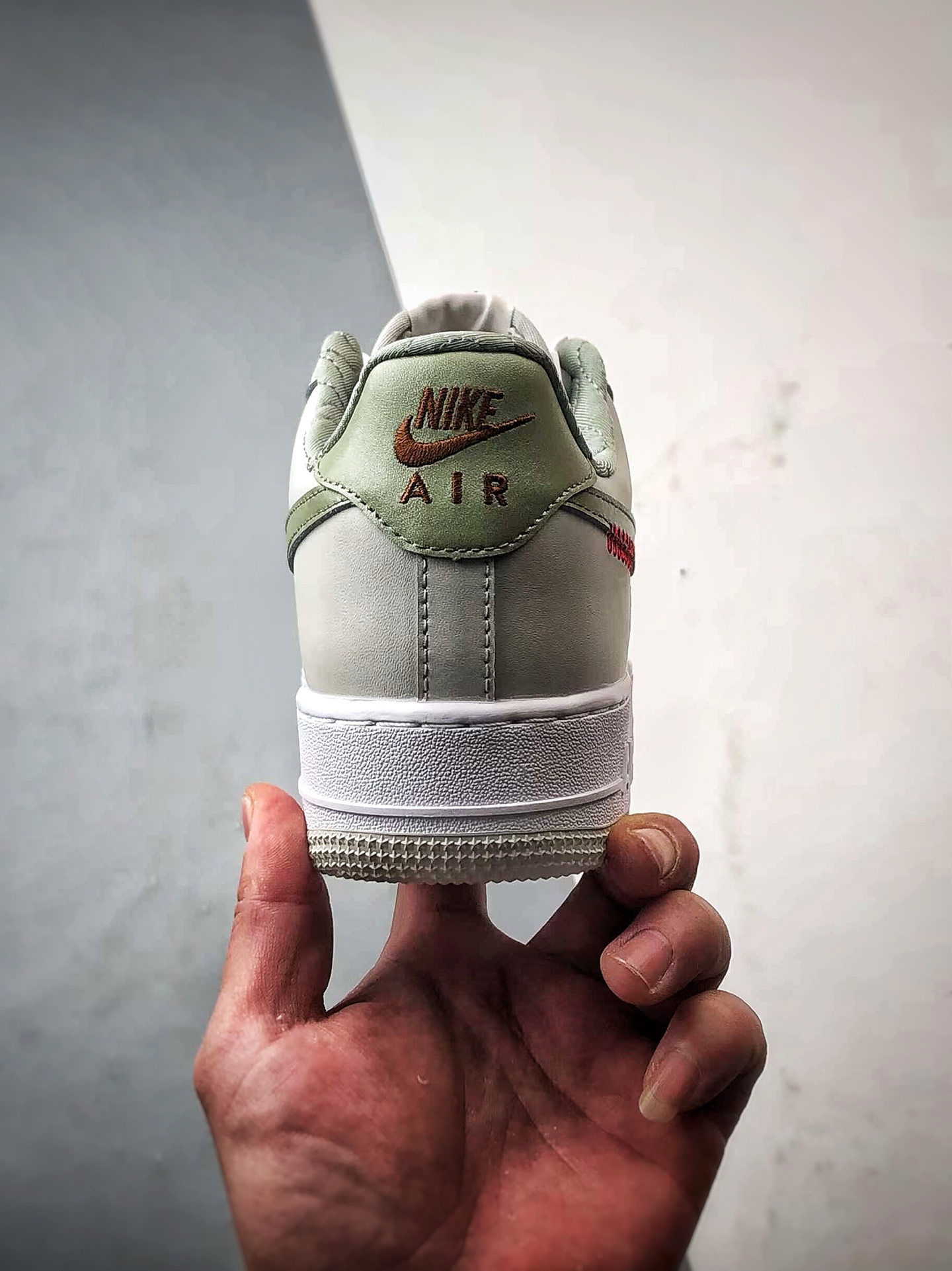 Air Force 1 Low 蛇年牛油果绿  HV6000-131