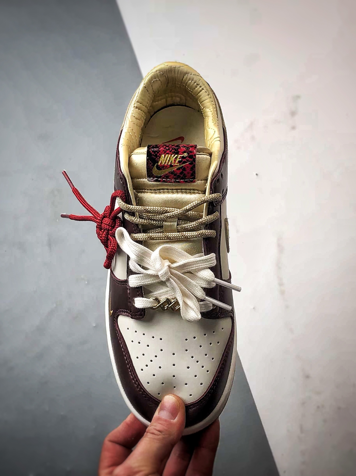 NK Dunk Low CNY ”Year Of The Snake” 蛇年限定白金红 低帮休闲运动板鞋 HV5991-171