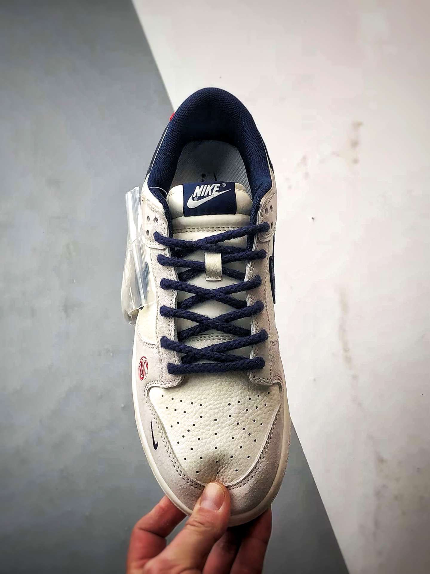 NK Dunk Low Retro ”DIY高端定制” Kaws米灰深蓝 低帮休闲运动板鞋  YX5066-249