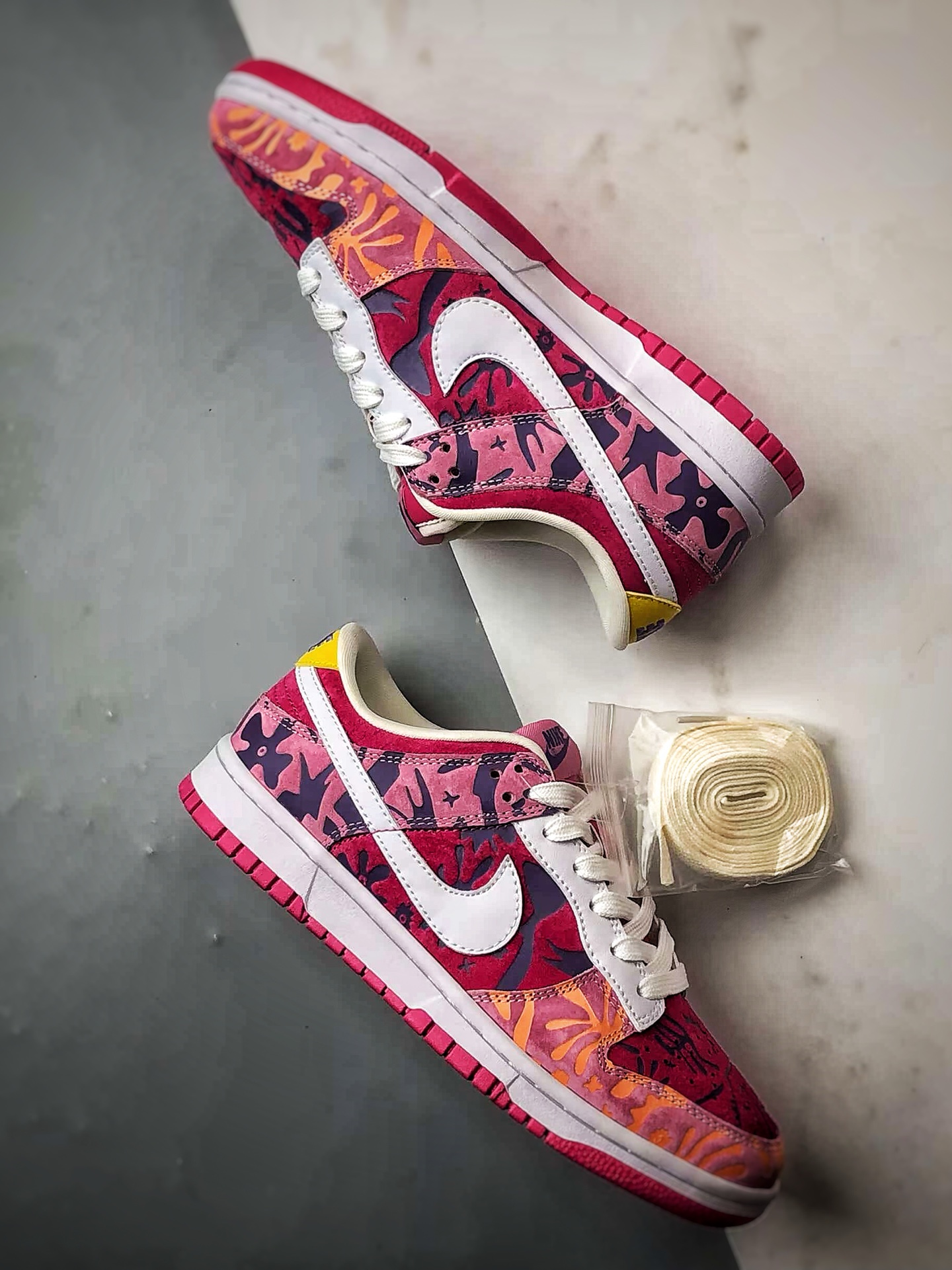 NK Dunk Low Retro ”DIY高端定制” 彩色压印粉色白钩 低帮休闲运动板鞋 XD6188-047