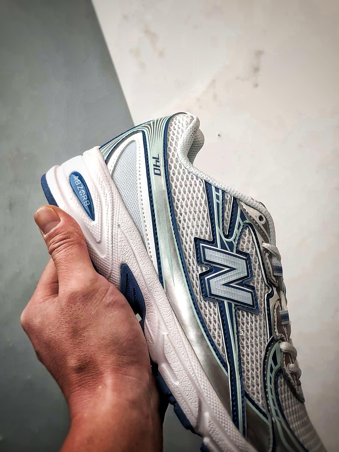 New Balance 740系列 白蓝 低帮复古老爹风休闲运动慢跑鞋 U740LB2
