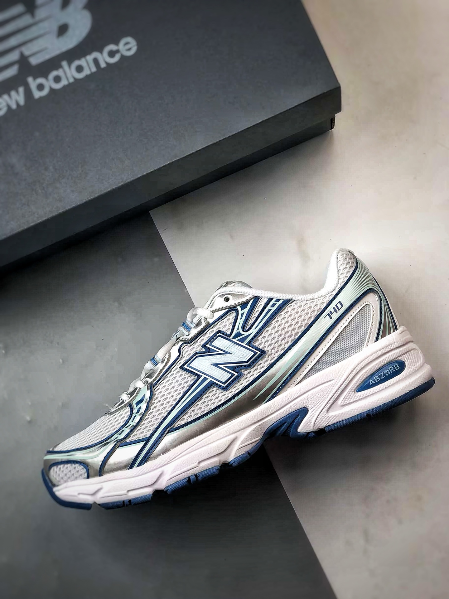 New Balance 740系列 白蓝 低帮复古老爹风休闲运动慢跑鞋 U740LB2