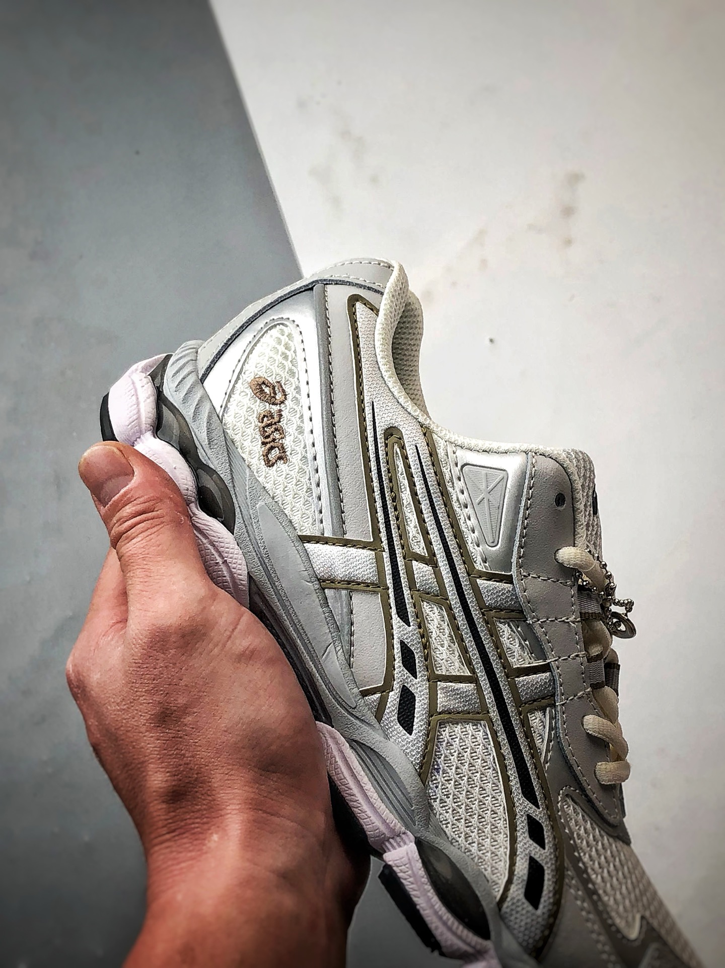 Asics Gel-NYC 复古单品 米灰棕 亚瑟士新款厚底街头运动休闲鞋