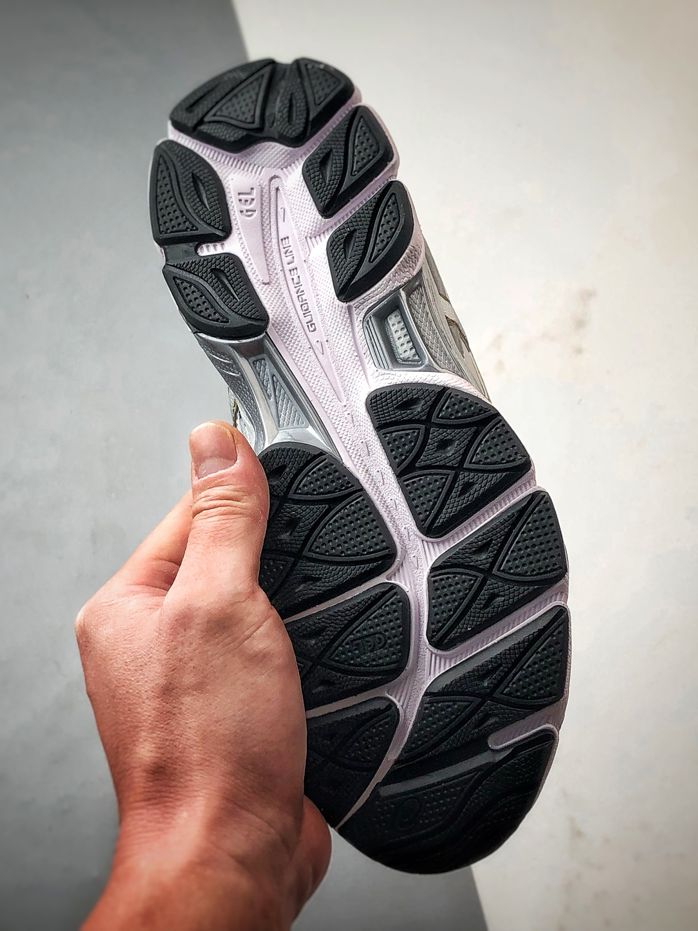 Asics Gel-NYC 复古单品 米灰棕 亚瑟士新款厚底街头运动休闲鞋