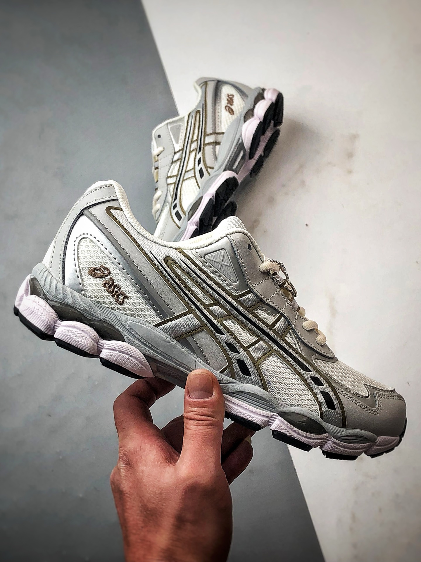 Asics Gel-NYC 复古单品 米灰棕 亚瑟士新款厚底街头运动休闲鞋