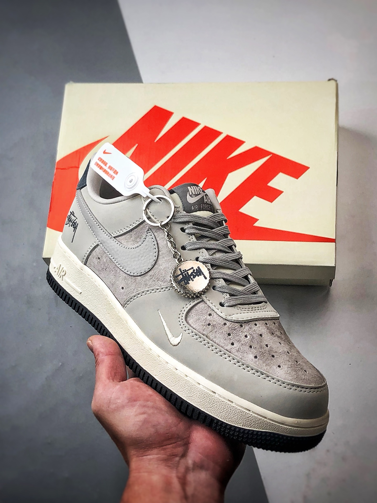 Stussy x Air Force 1 Low 灰色  KK1988-055