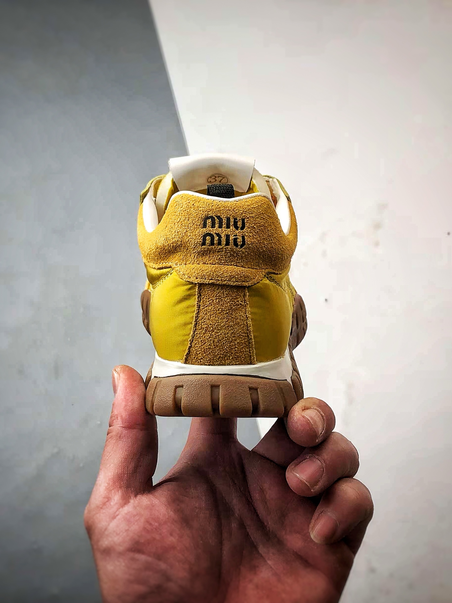 MiuMiu/谬谬 德训饼干休闲鞋 黄色 2025新款美式复古风~ 颜值担当火爆款脏脏鞋