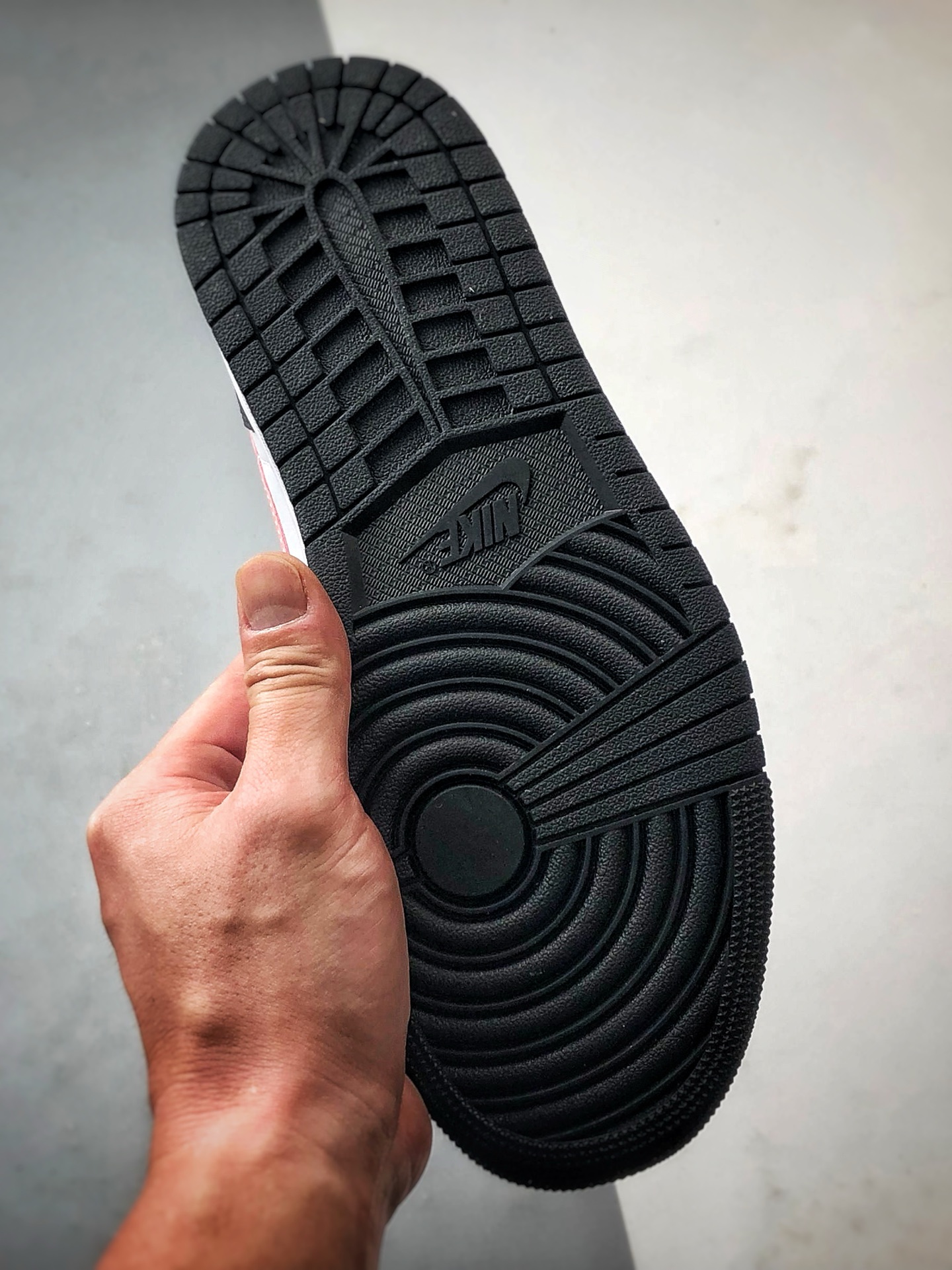 Air Jordan 1 Low 黑白粉  553558-165