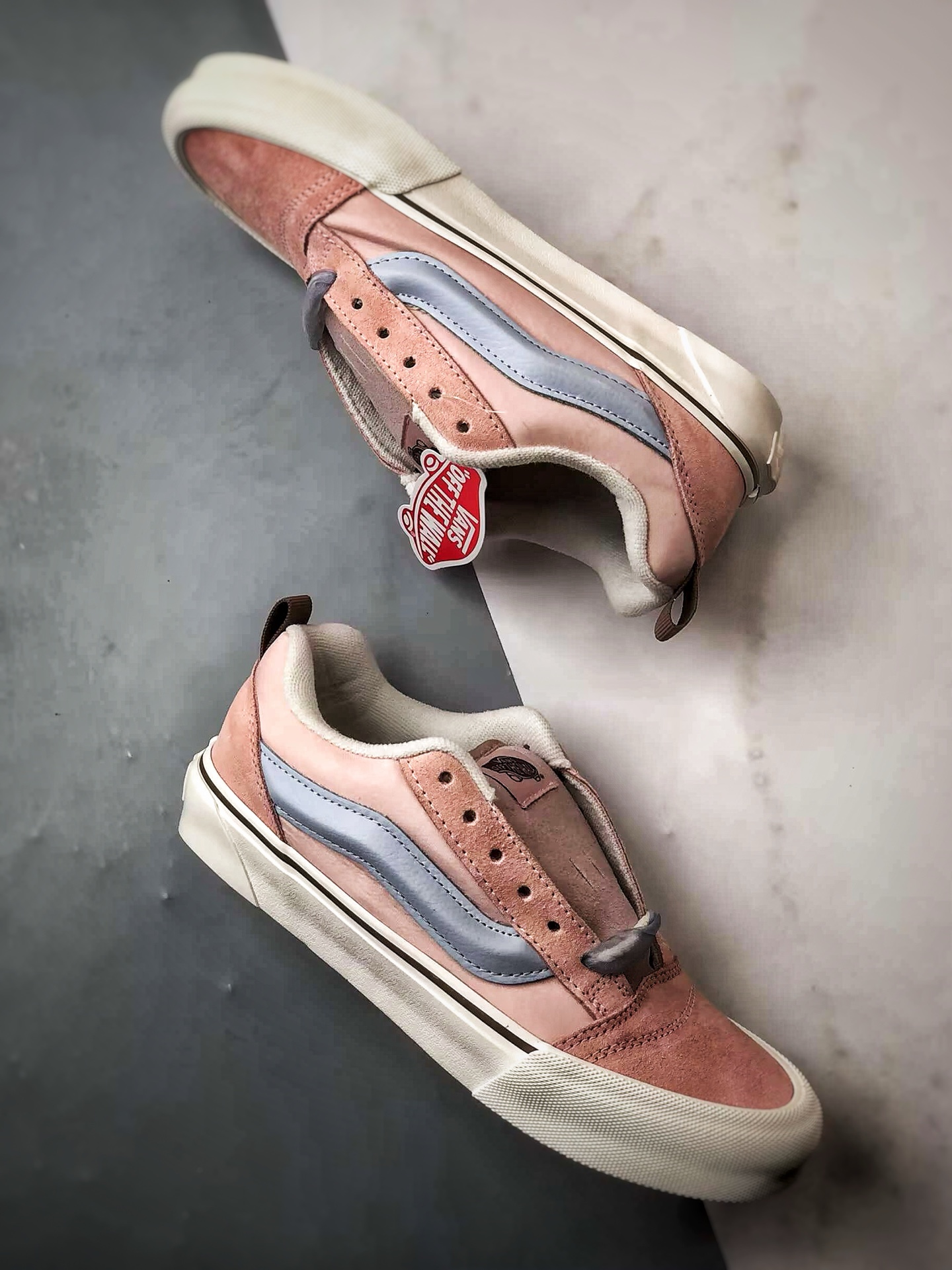 140 Vans Knu Skool 丝绸粉紫 万斯官方 复古休闲低帮面包鞋  肥胖版立体大Logo 男女同款  VN000D75F94