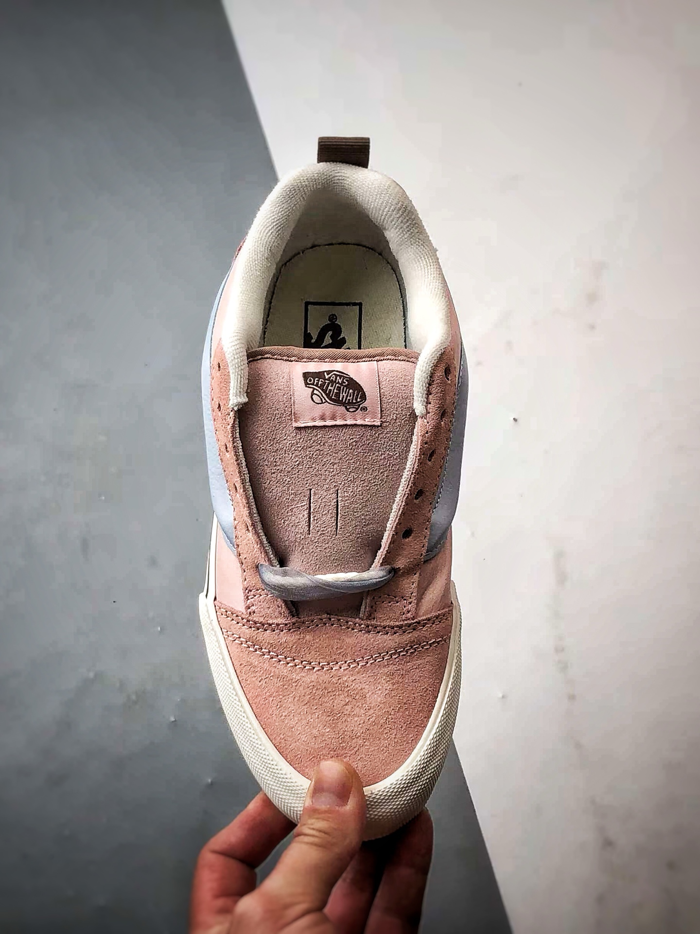140 Vans Knu Skool 丝绸粉紫 万斯官方 复古休闲低帮面包鞋  肥胖版立体大Logo 男女同款  VN000D75F94