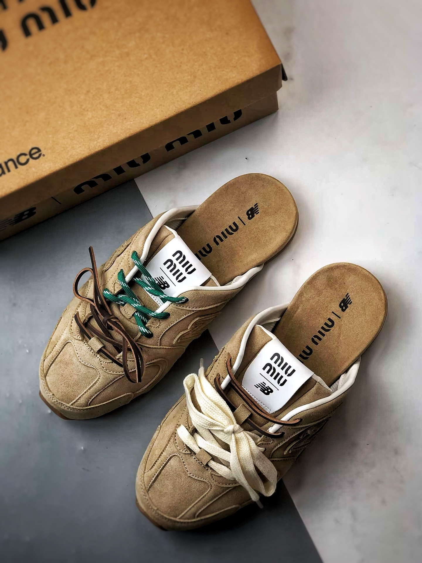 240 New Balancex MiuMiu/缪缪 棕色 春夏新款 圆头平底包头半拖拖鞋