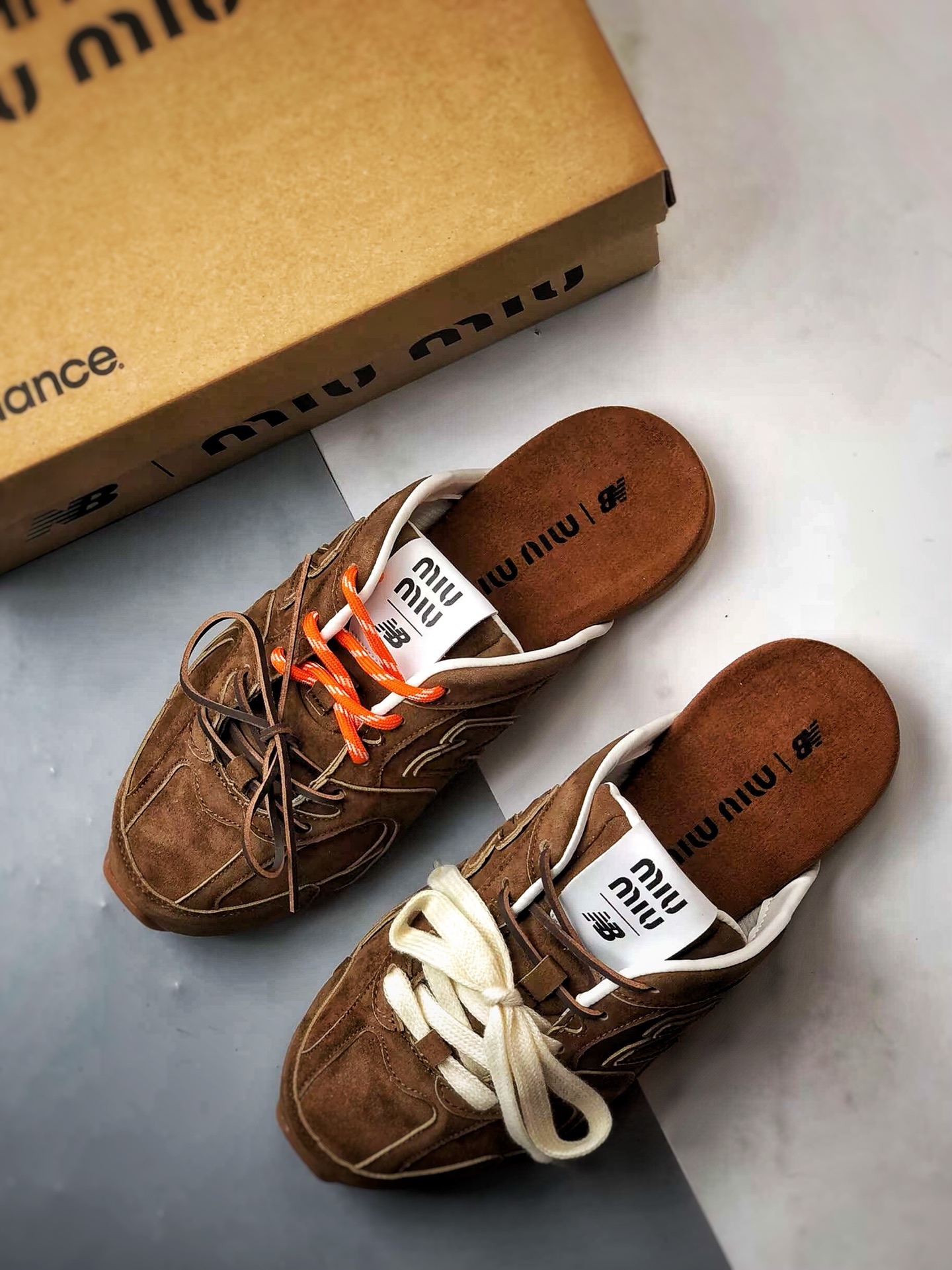 240 New Balancex MiuMiu/缪缪 深棕 春夏新款 圆头平底包头半拖拖鞋