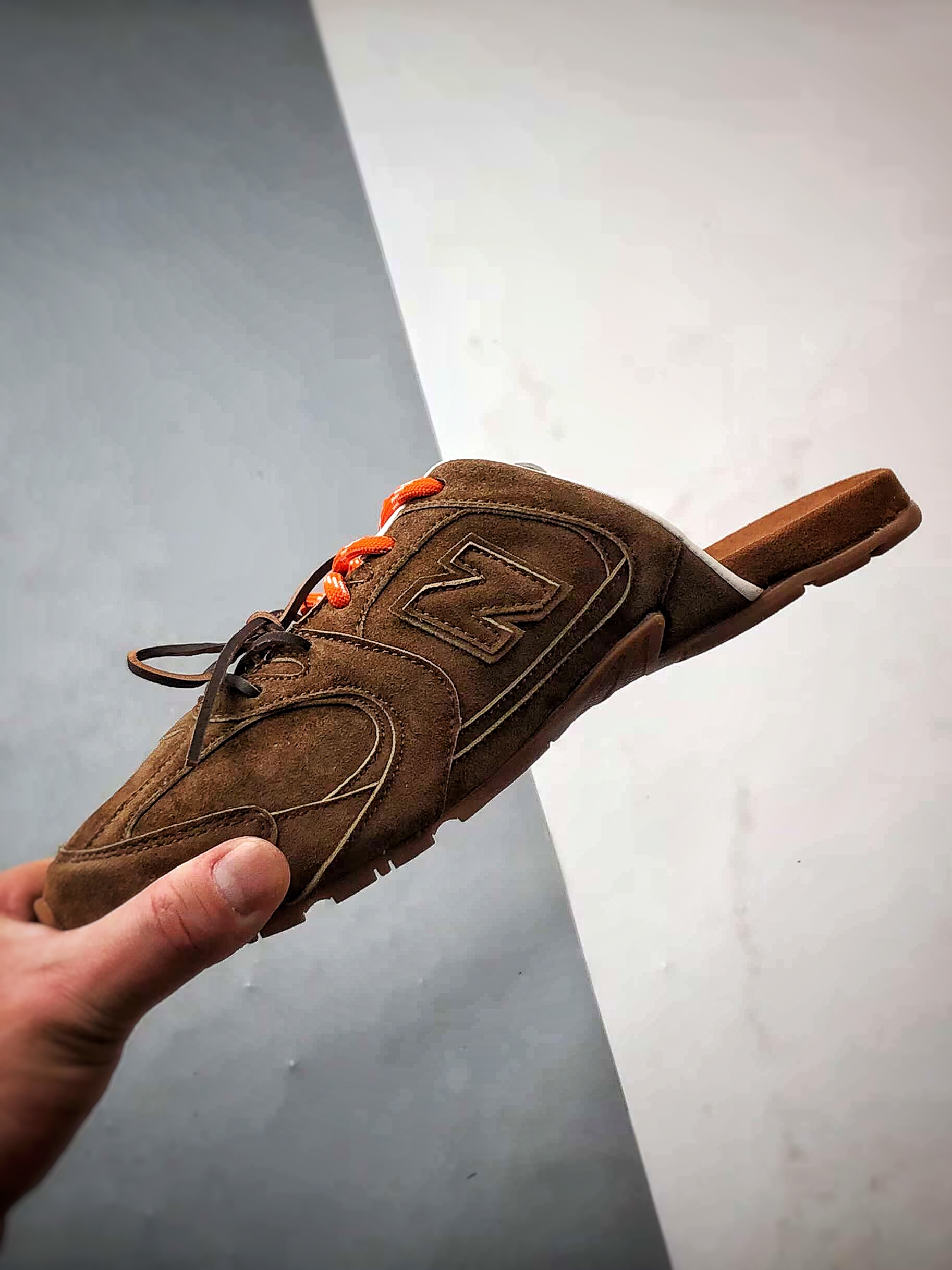 240 New Balancex MiuMiu/缪缪 深棕 春夏新款 圆头平底包头半拖拖鞋