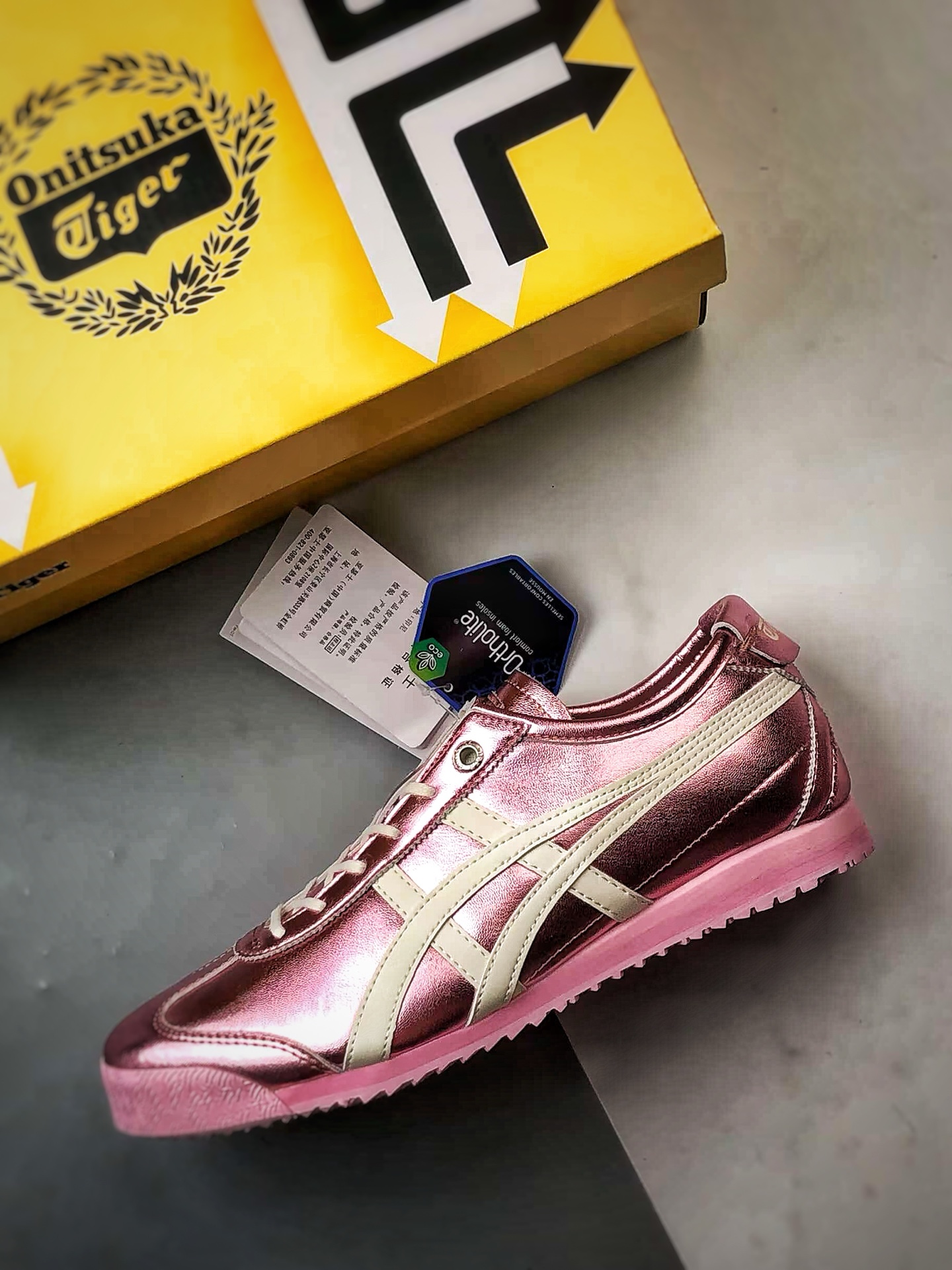 180 Asics 鬼冢虎 Mexico 66 SD 粉色镜面   1183C468-700