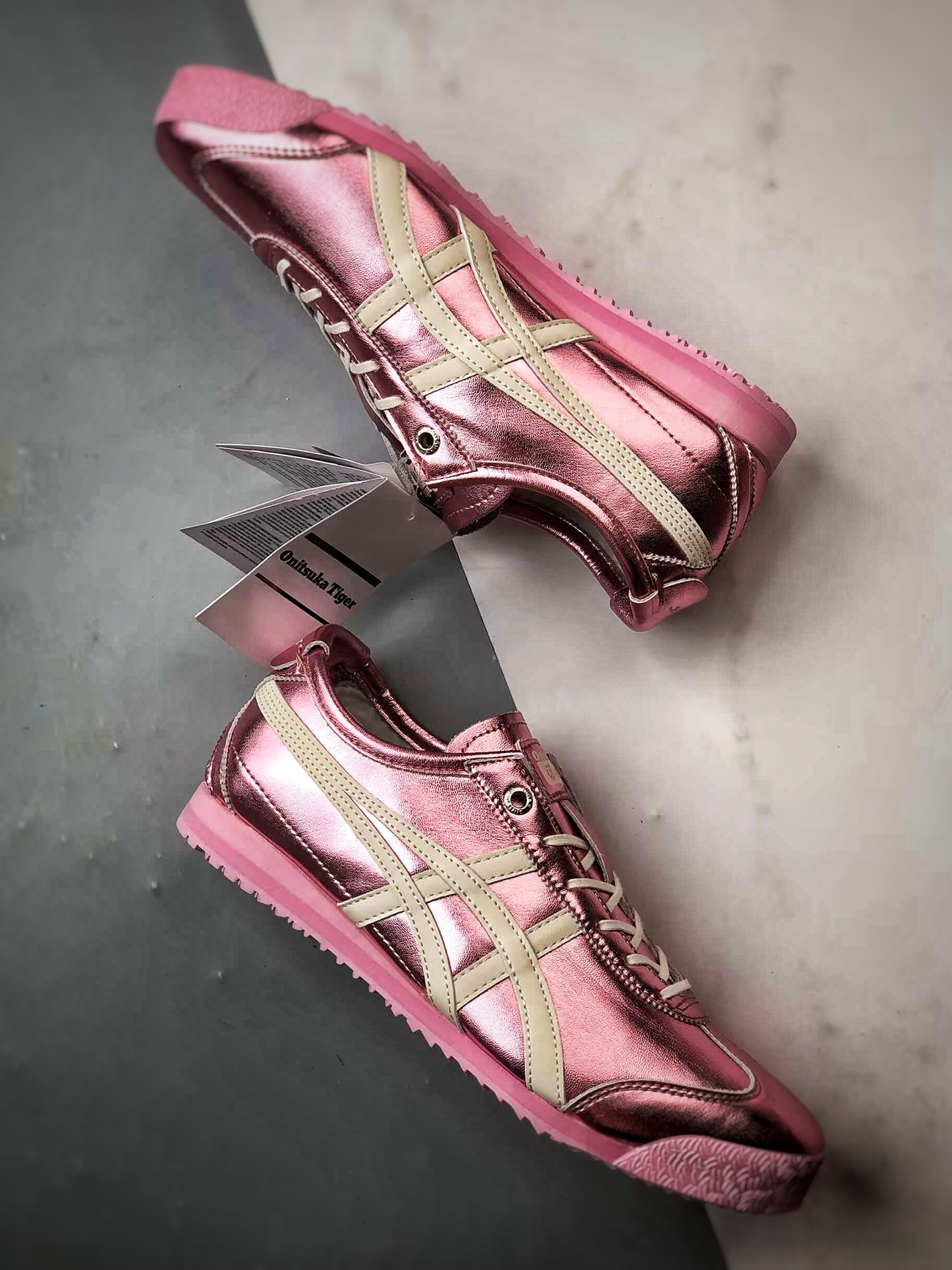180 Asics 鬼冢虎 Mexico 66 SD 粉色镜面   1183C468-700