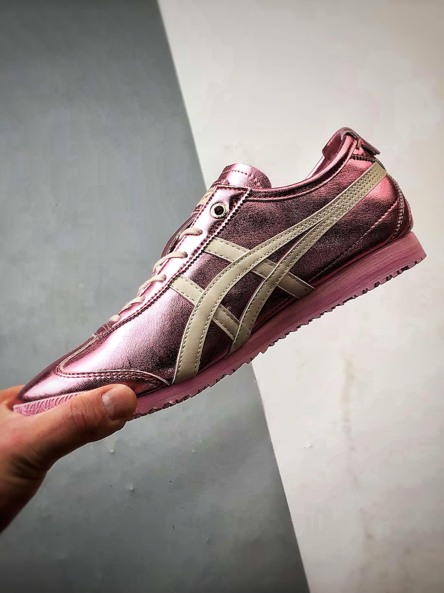 180 Asics 鬼冢虎 Mexico 66 SD 粉色镜面   1183C468-700