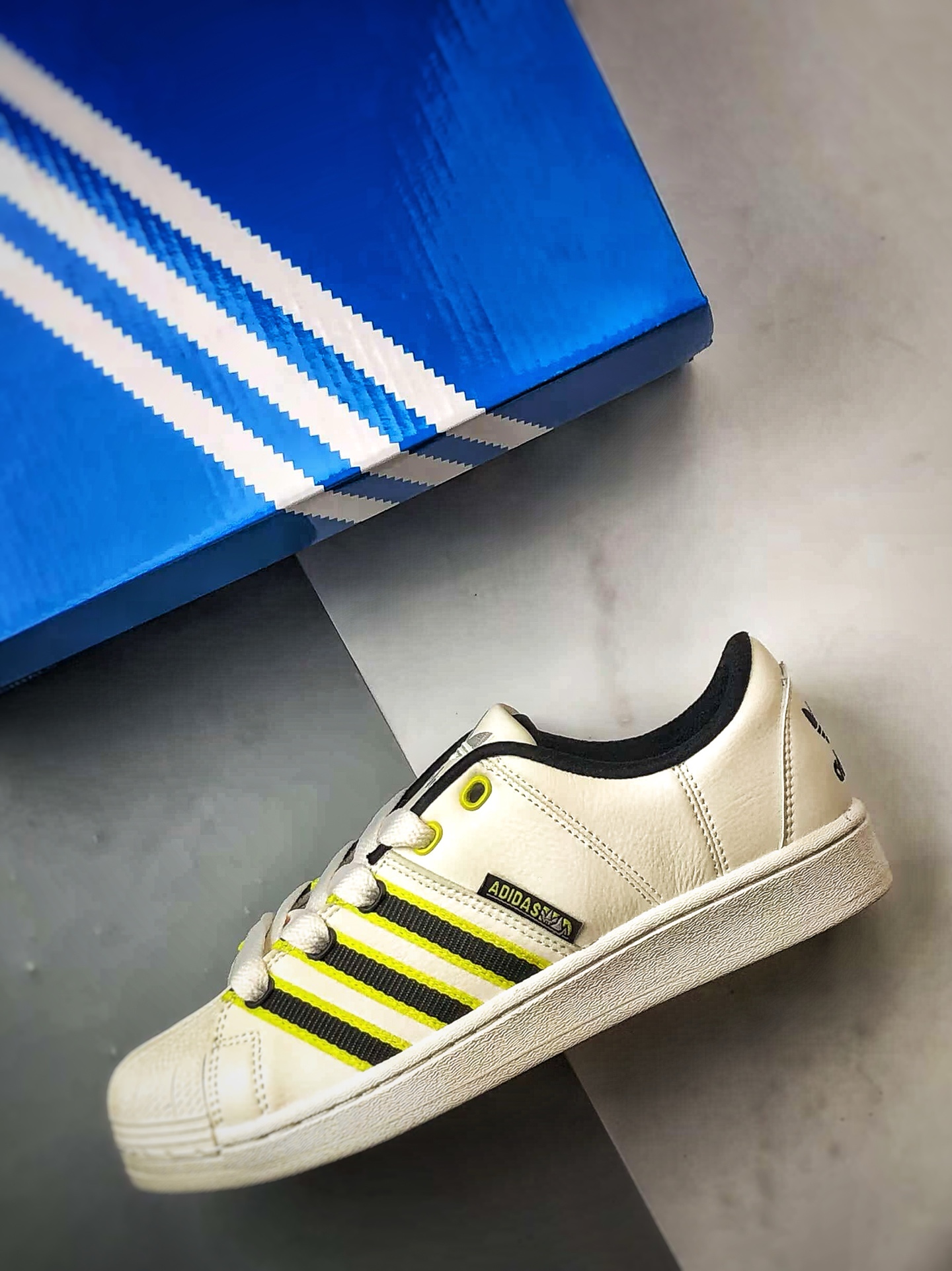 160 AD Originals Superstar Supermodified 白黑黄贝壳头  IF8179