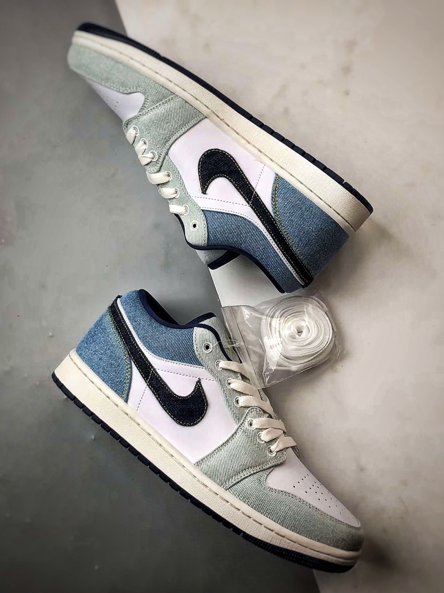 200 Air Jordan 1 Low 白蓝牛仔  IH0648-141