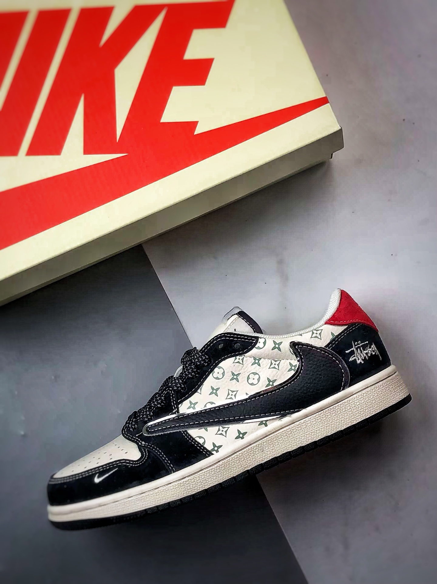 290 Air Jordan 1 Low OG ”高端定制” 斯图西白黑红尾倒钩  XZ6188-770