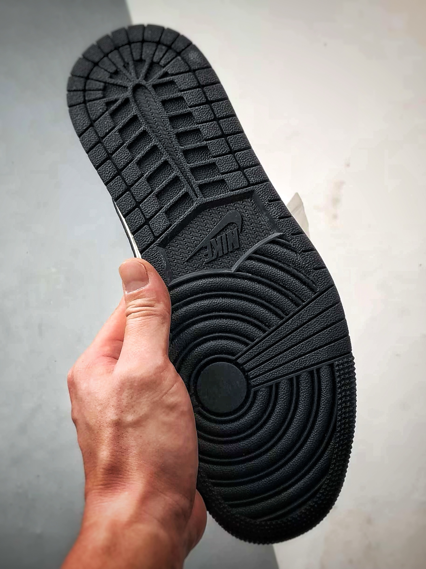 290 Air Jordan 1 Low OG ”高端定制” 斯图西白黑红尾倒钩  XZ6188-770