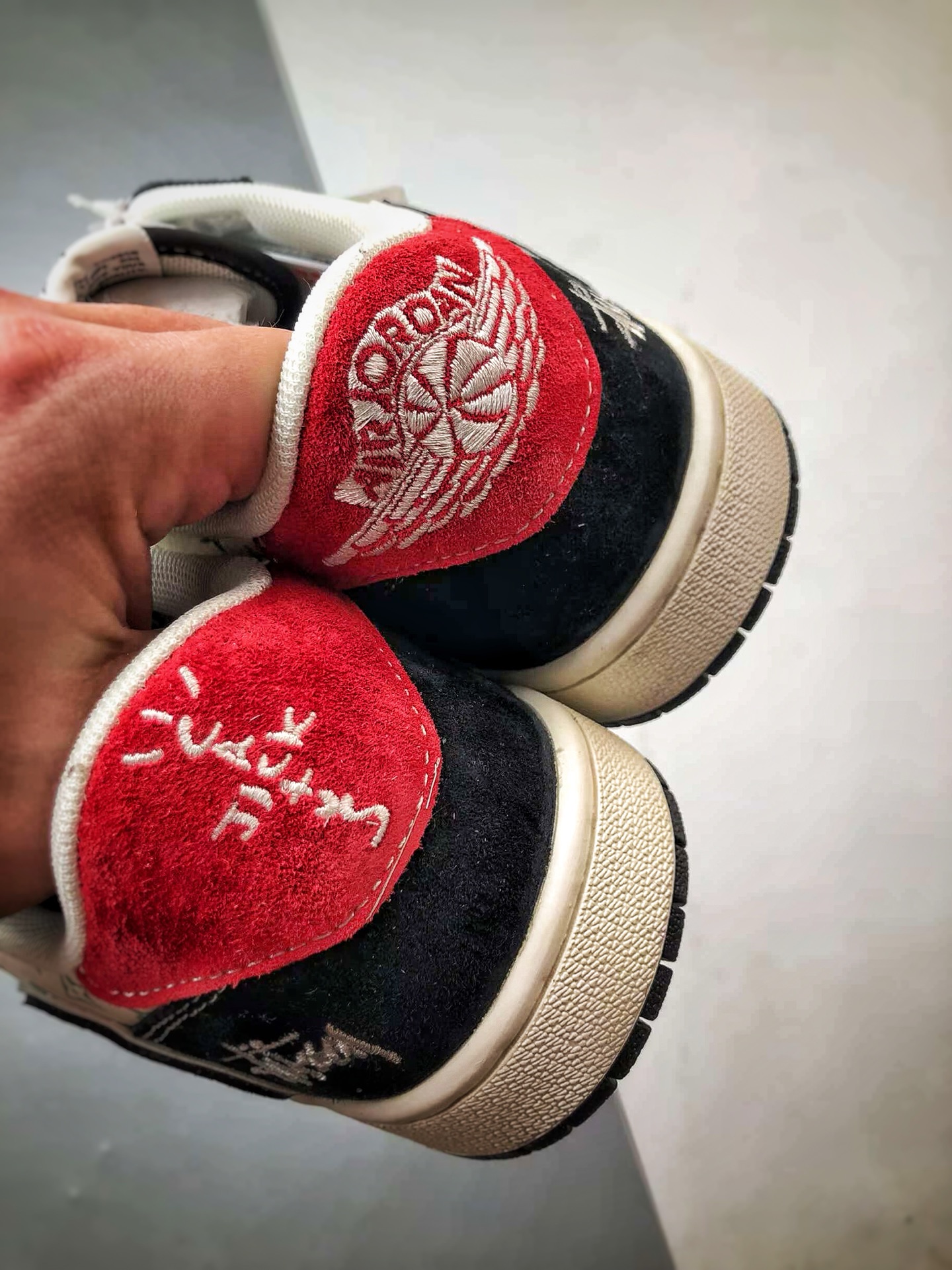 290 Air Jordan 1 Low OG ”高端定制” 斯图西白黑红尾倒钩  XZ6188-770