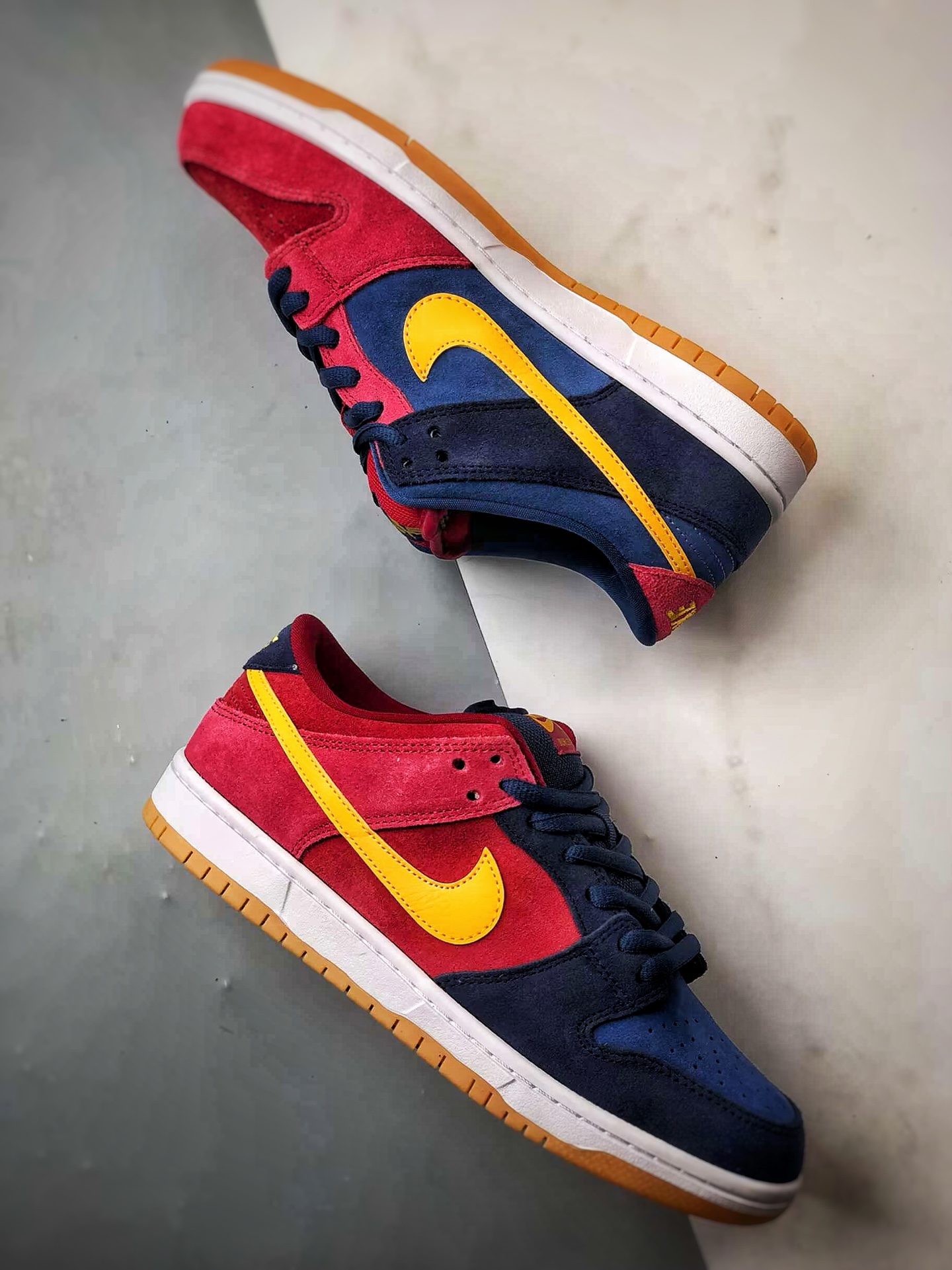 260 NK Dunk SB Pro ”Barcelona” 巴塞罗那 红蓝黄 低帮休闲运动滑板鞋  DJ0606-400