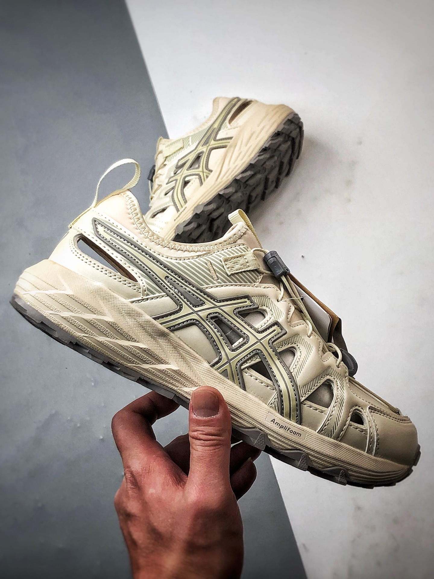 200 Asics Gel-Sonoma 米白 户外运动徒步溯溪凉鞋
