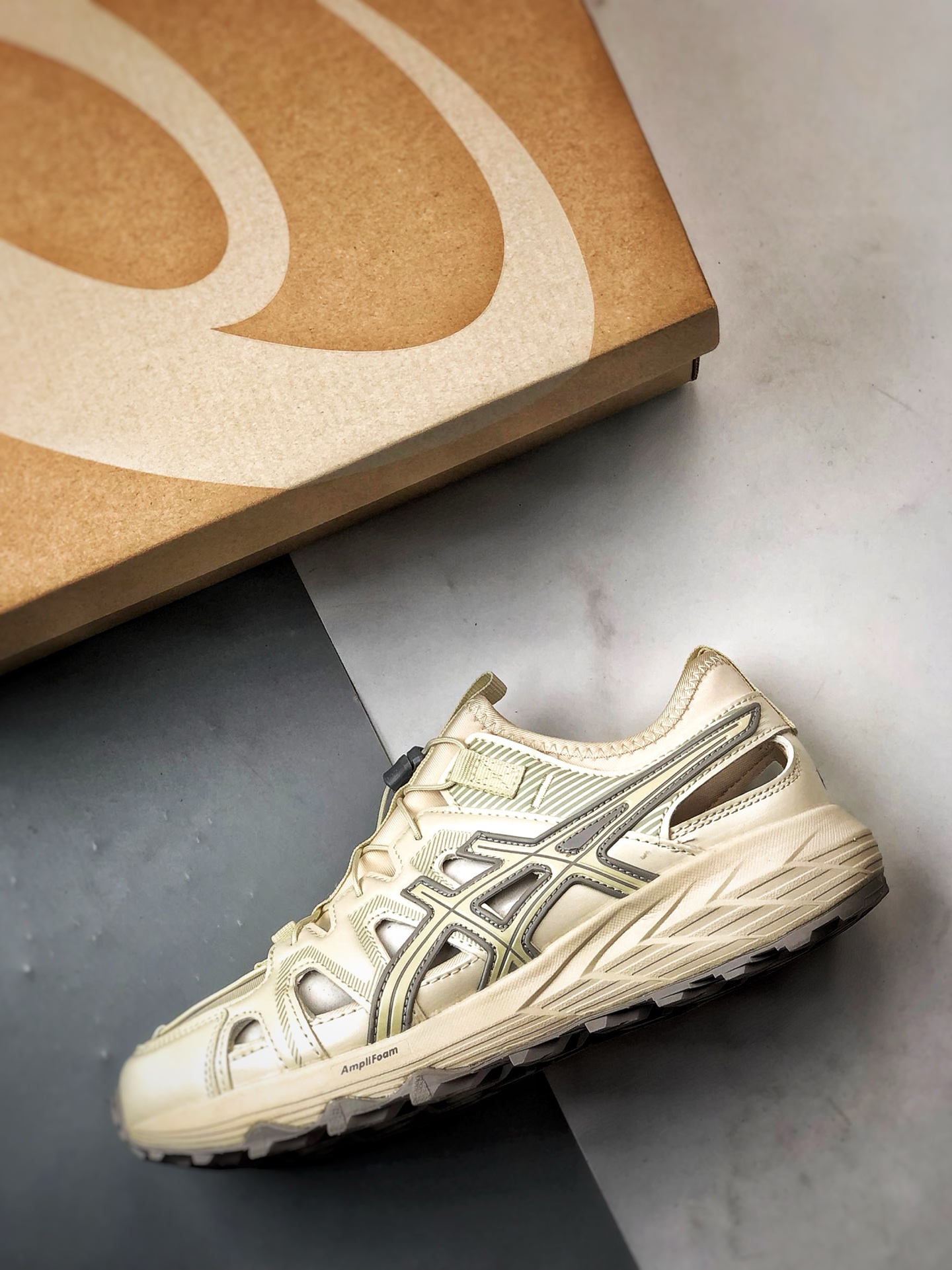 200 Asics Gel-Sonoma 米白 户外运动徒步溯溪凉鞋