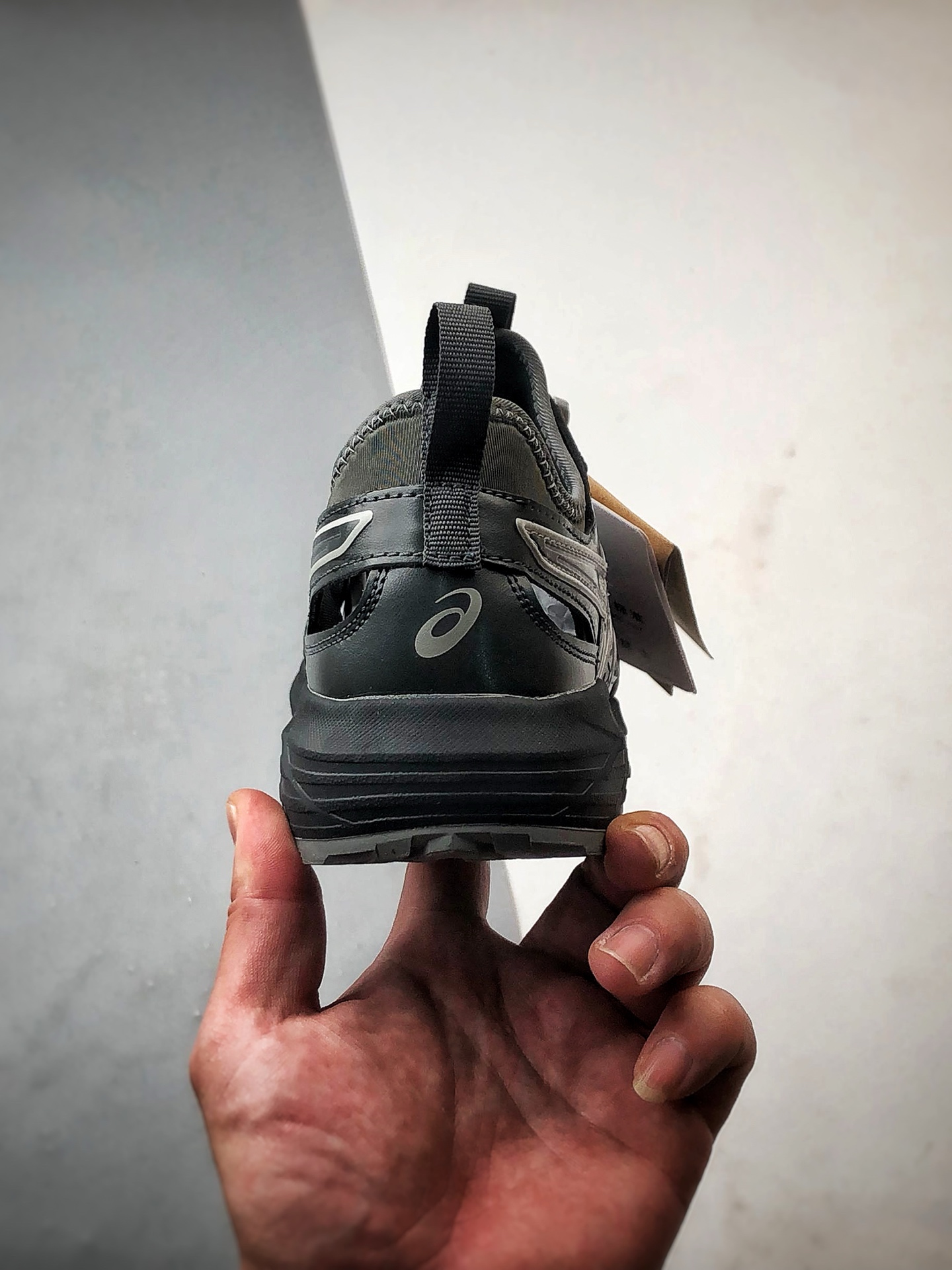 200 Asics Gel-Sonoma 石墨灰 户外运动徒步溯溪凉鞋