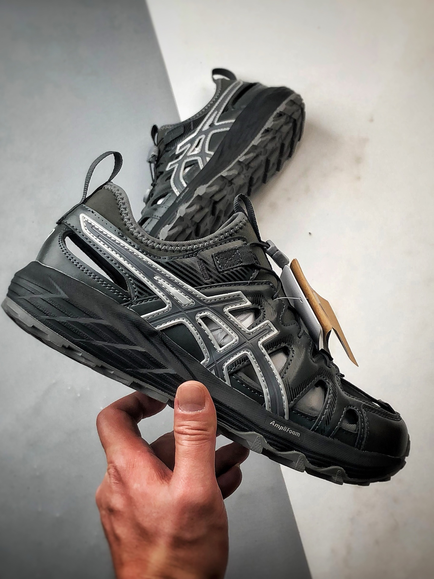 200 Asics Gel-Sonoma 石墨灰 户外运动徒步溯溪凉鞋