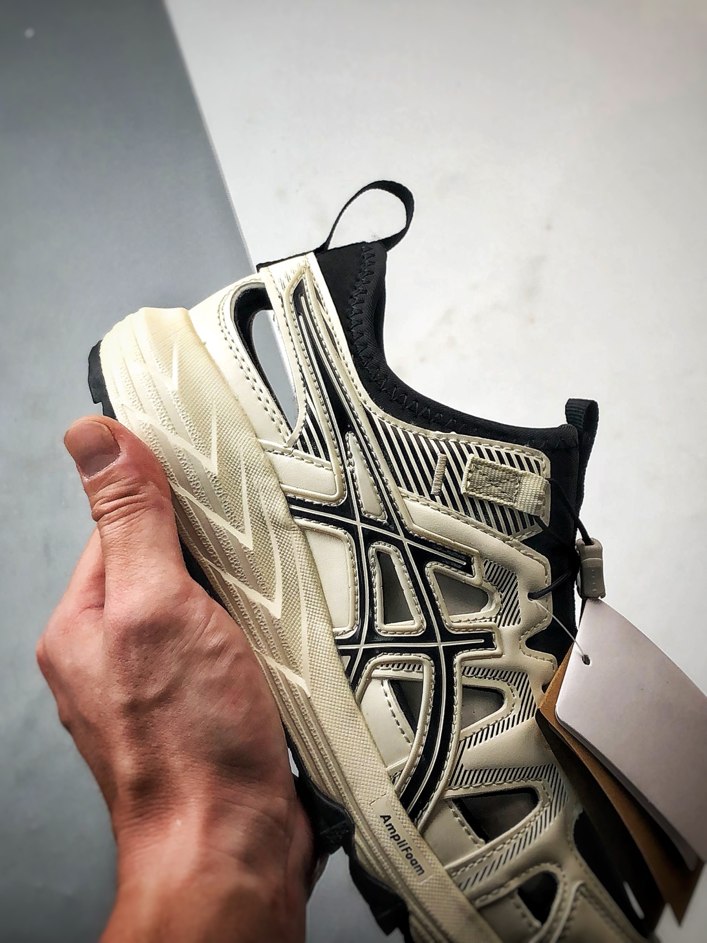 200 Asics Gel-Sonoma 米黑 户外运动徒步溯溪凉鞋