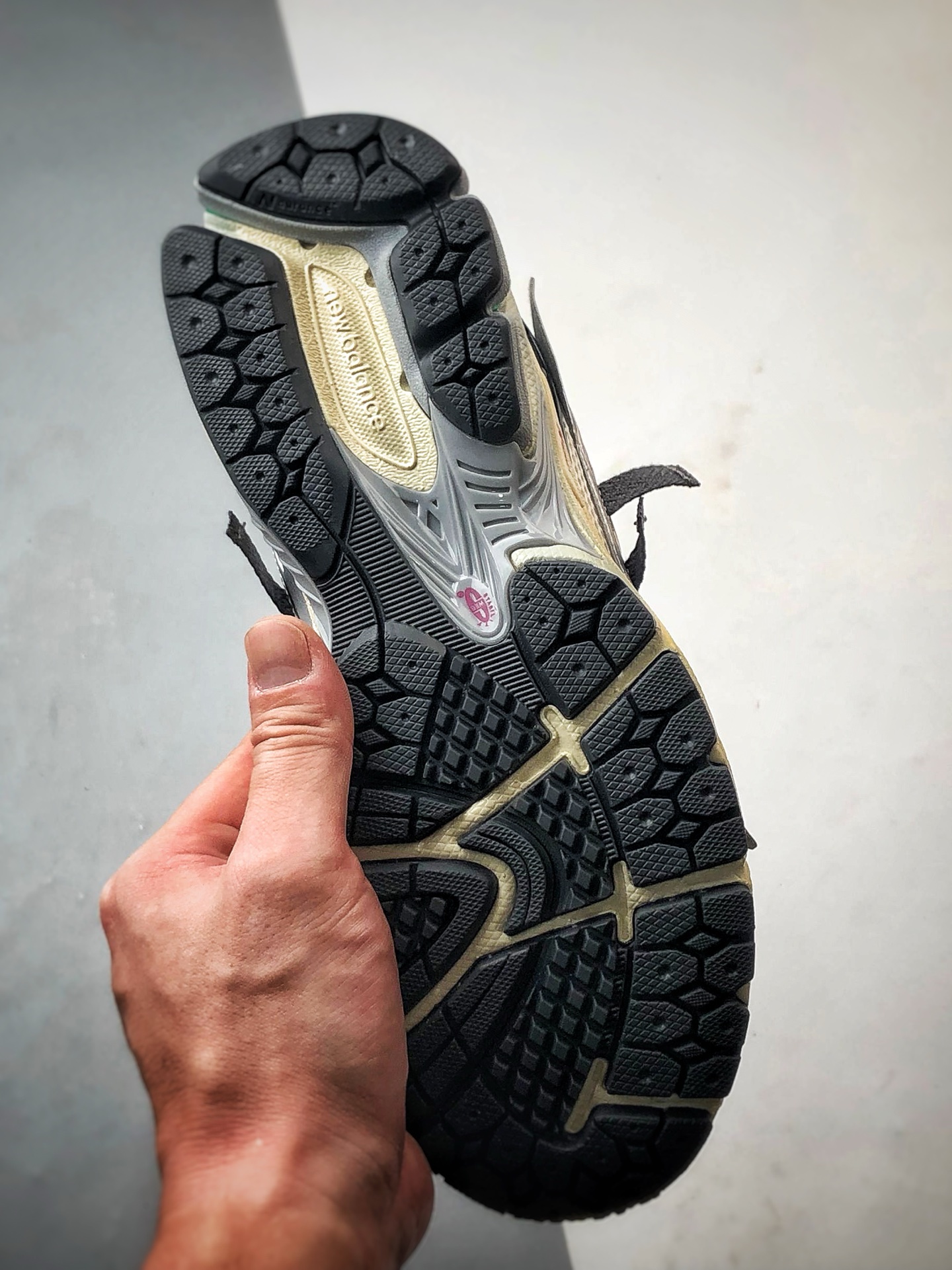 240 New Balance 1906 解构灰银 复古潮流休闲运动慢跑鞋  M1906AD