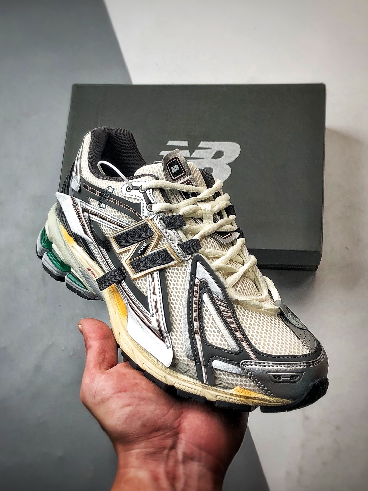 240 New Balance 1906 解构灰银 复古潮流休闲运动慢跑鞋  M1906AD