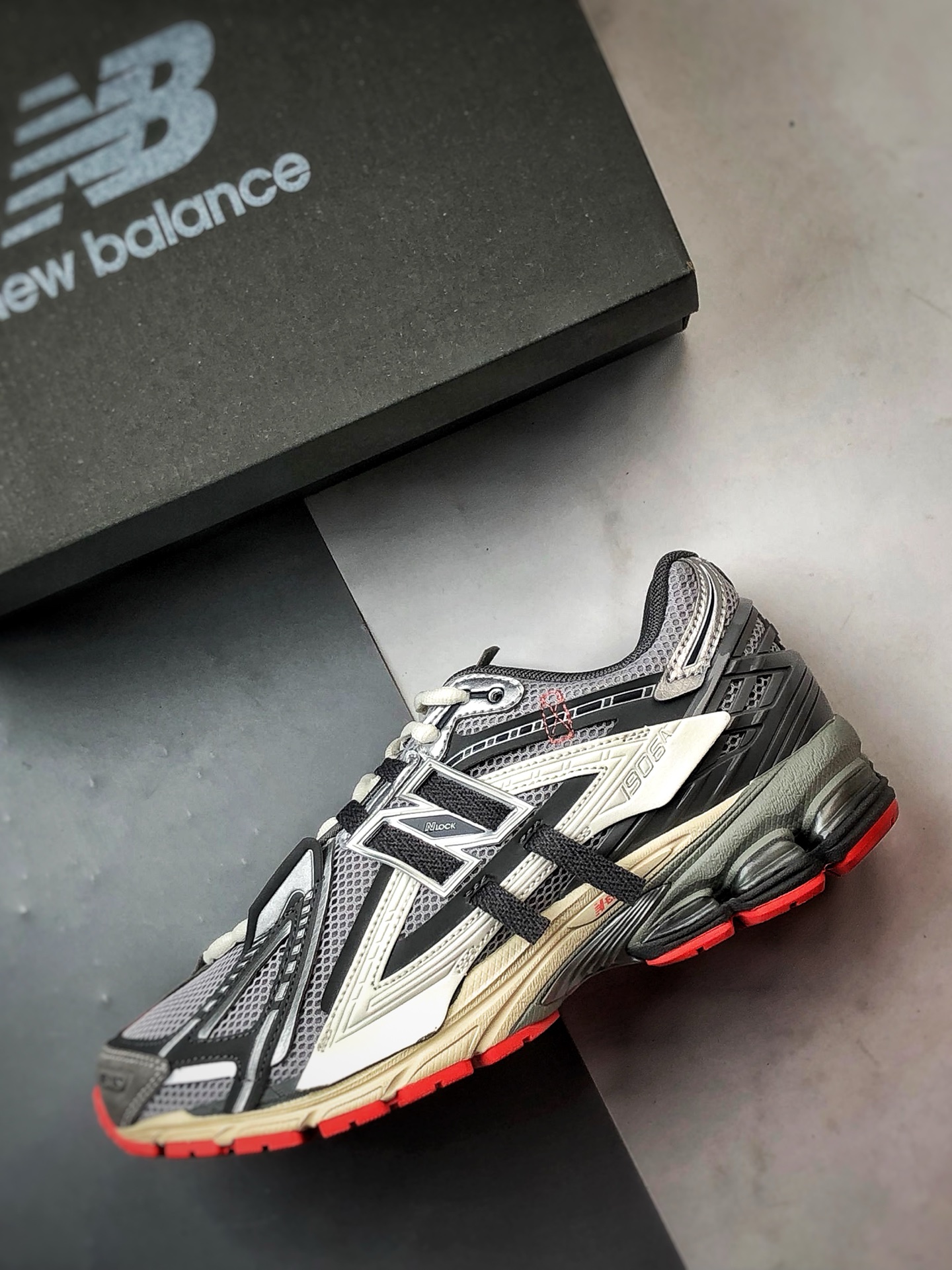 240 New Balance 1906 解构灰白 复古潮流休闲运动慢跑鞋  M1906AC