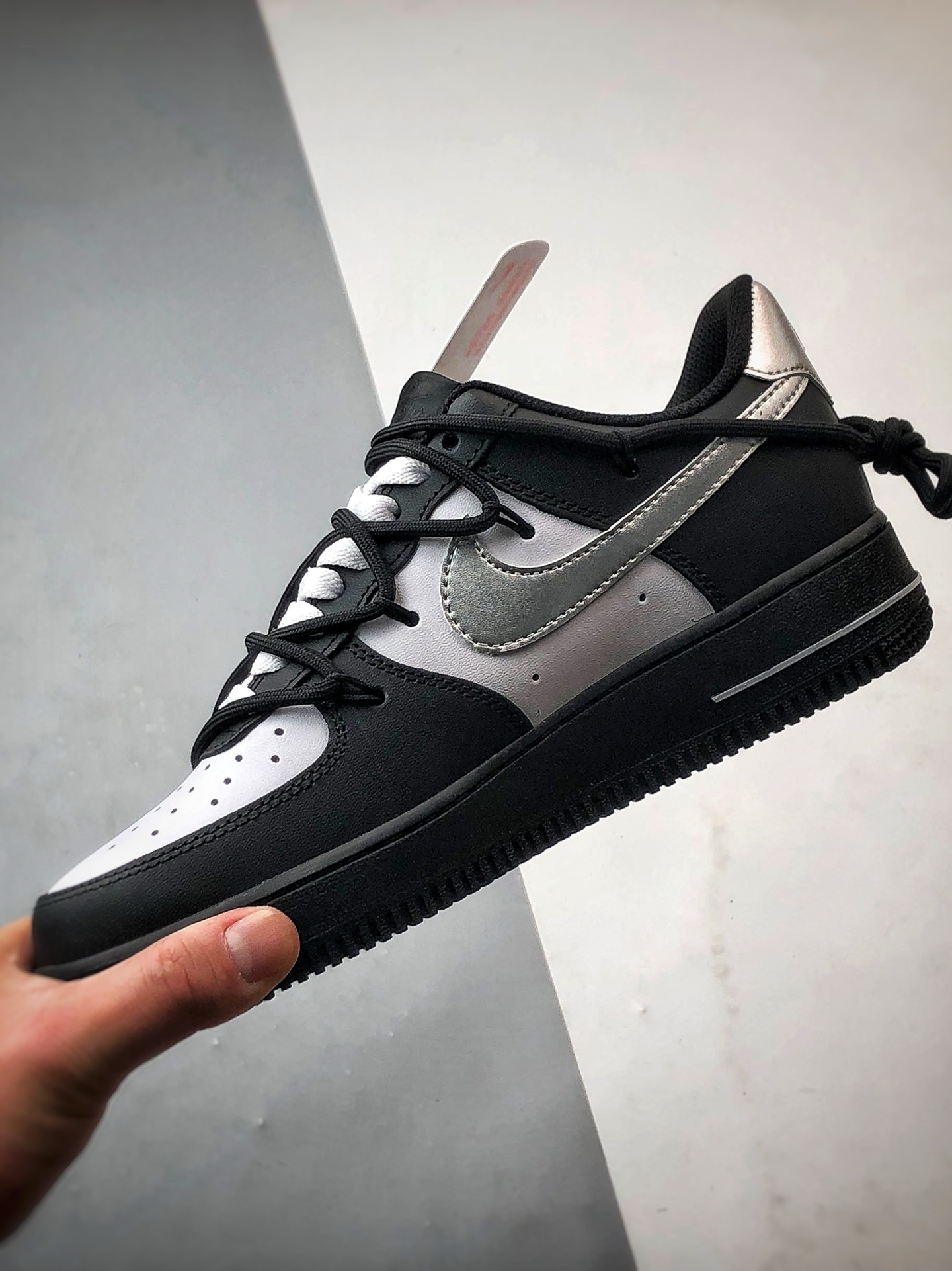 280 【定制球鞋】Air Force 1 Low 银翼熊猫 黑白解构绑带 经典休闲运动板鞋 ZH0316-064